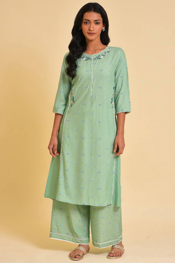 Green Embroidered Straight Kurta