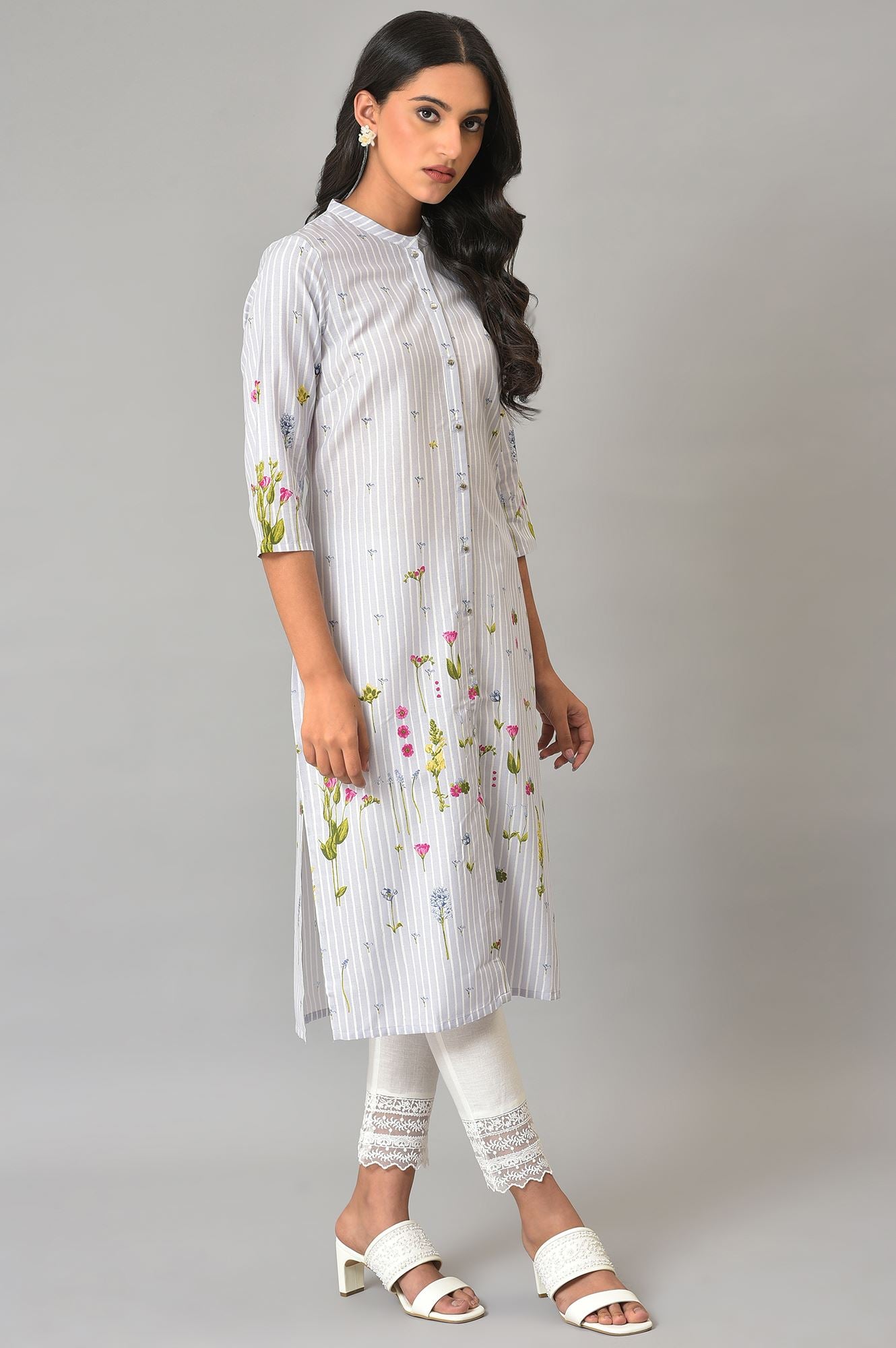 Blue Floral Printed Straight kurta