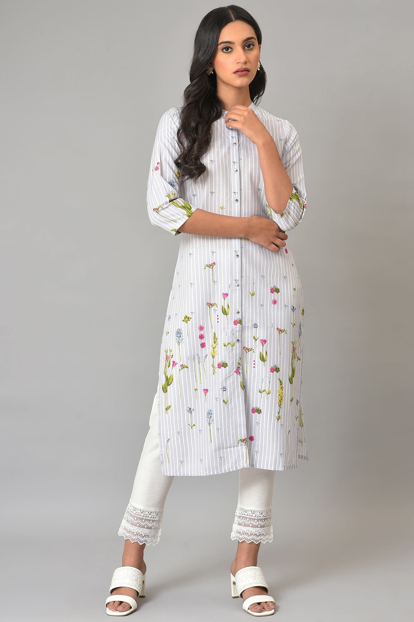 Blue Floral Printed Straight kurta