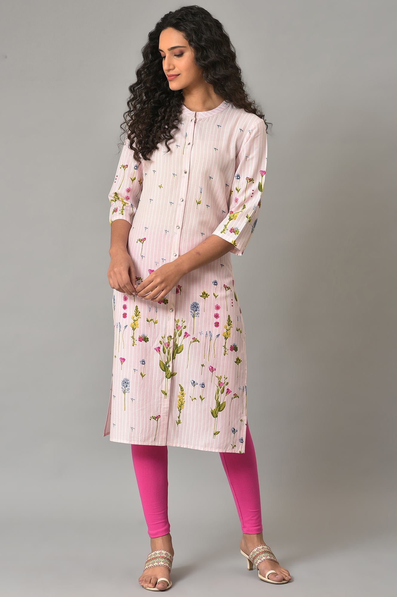 Light Pink Floral Printed Kurta in Mandarin Collar - wforwoman