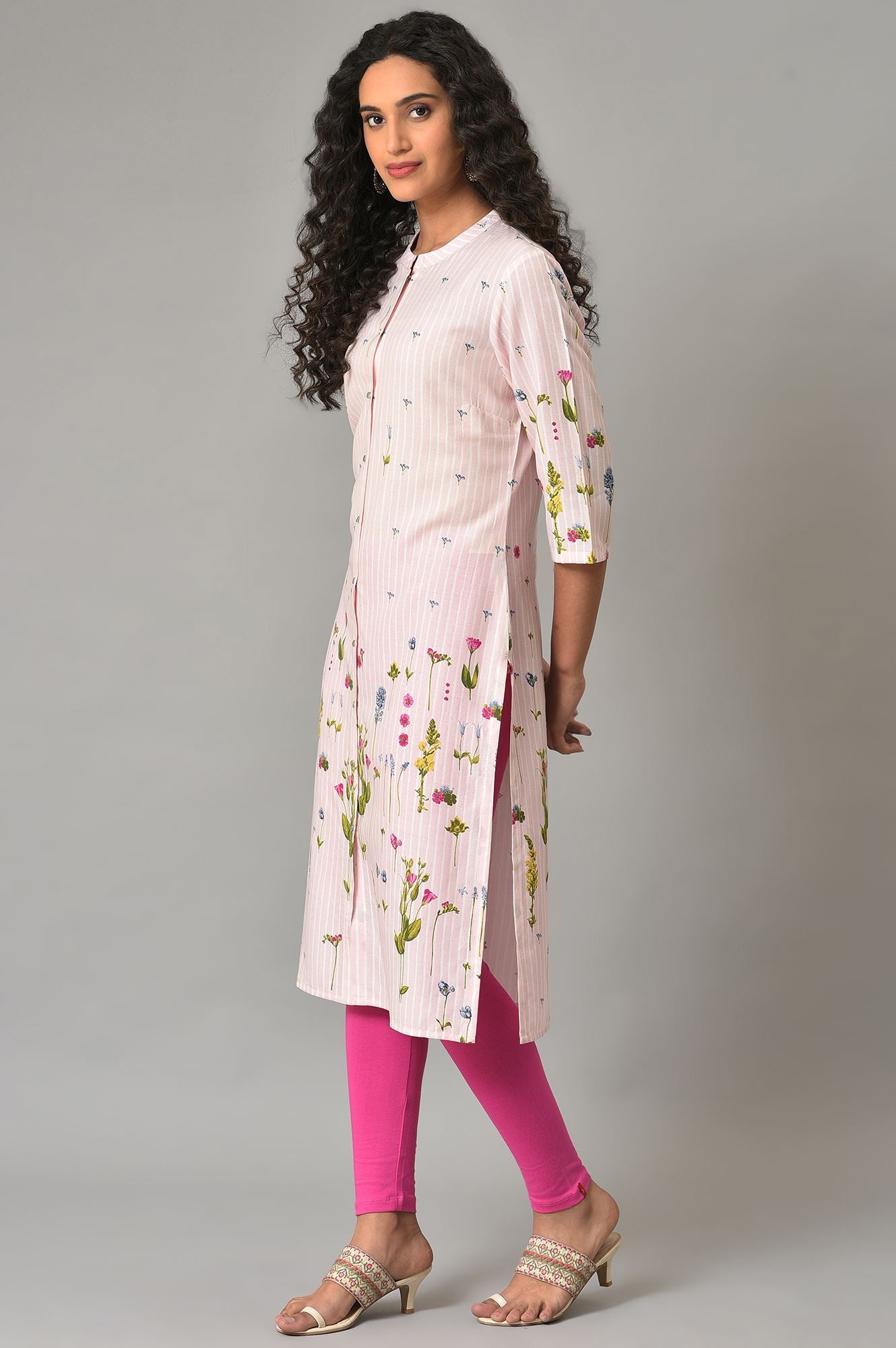 Light Pink Floral Printed Kurta in Mandarin Collar - wforwoman