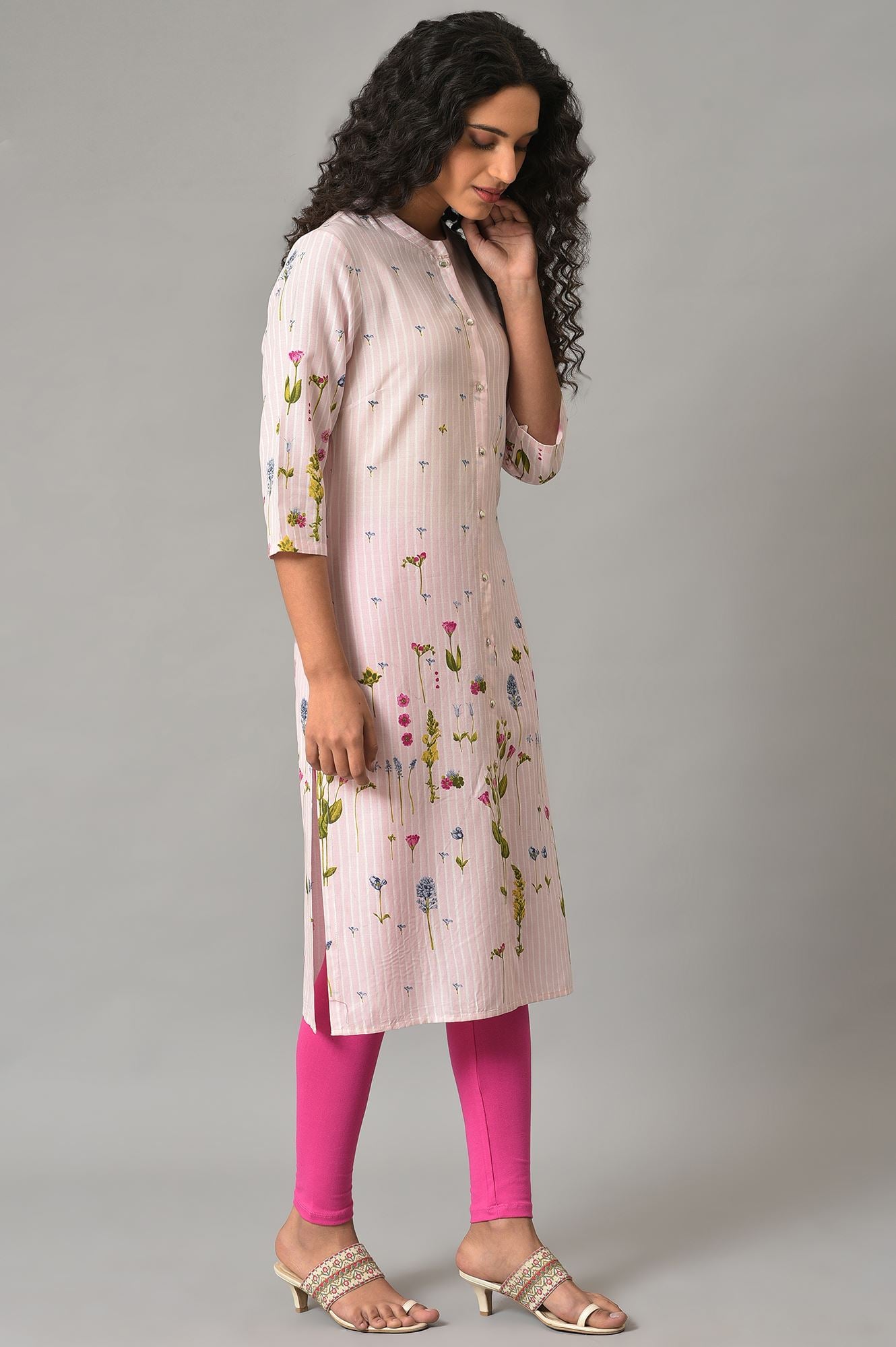 Light Pink Floral Printed Plus Size kurta In Mandarin Collar