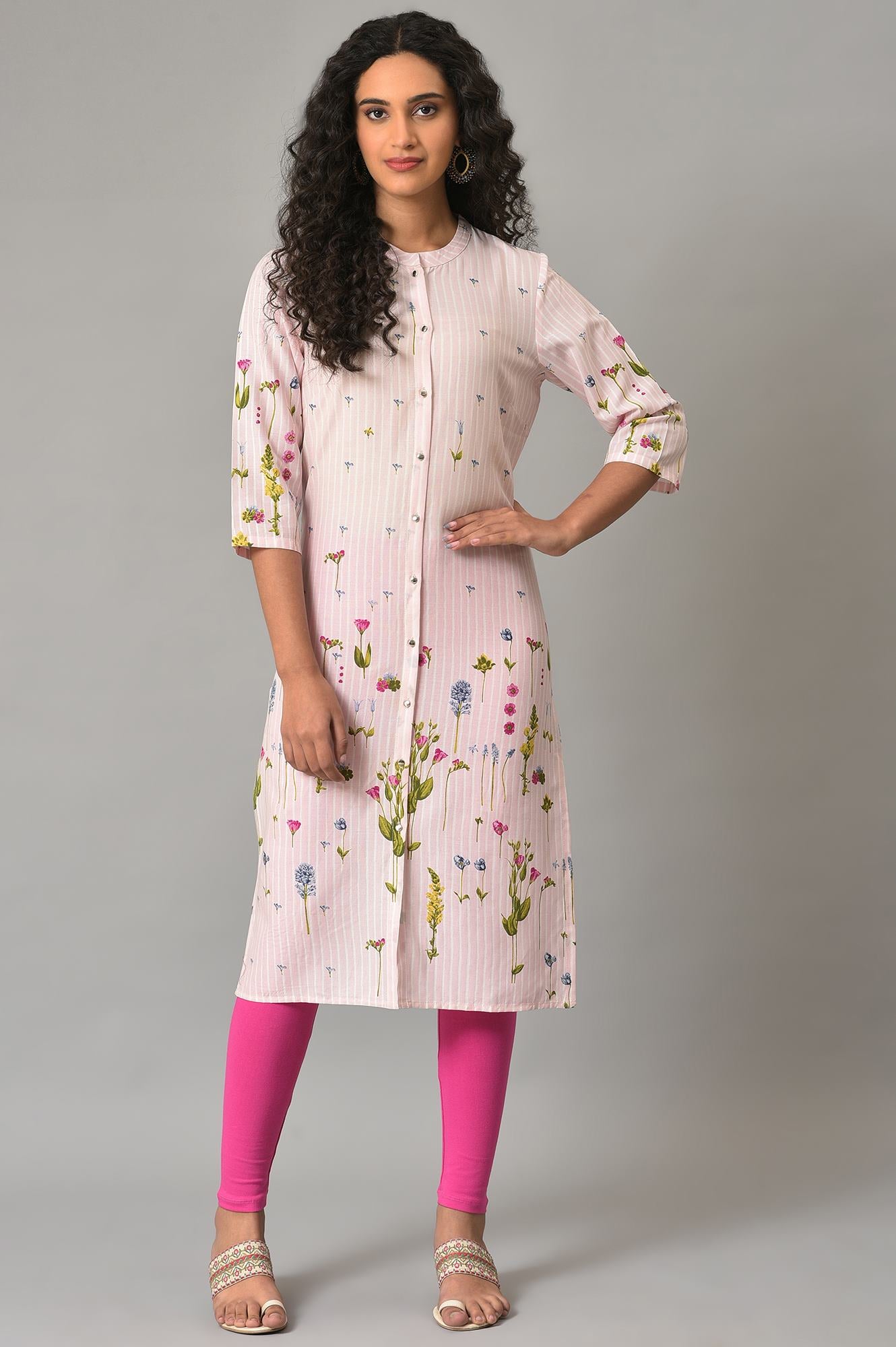 Light Pink Floral Printed Kurta in Mandarin Collar - wforwoman