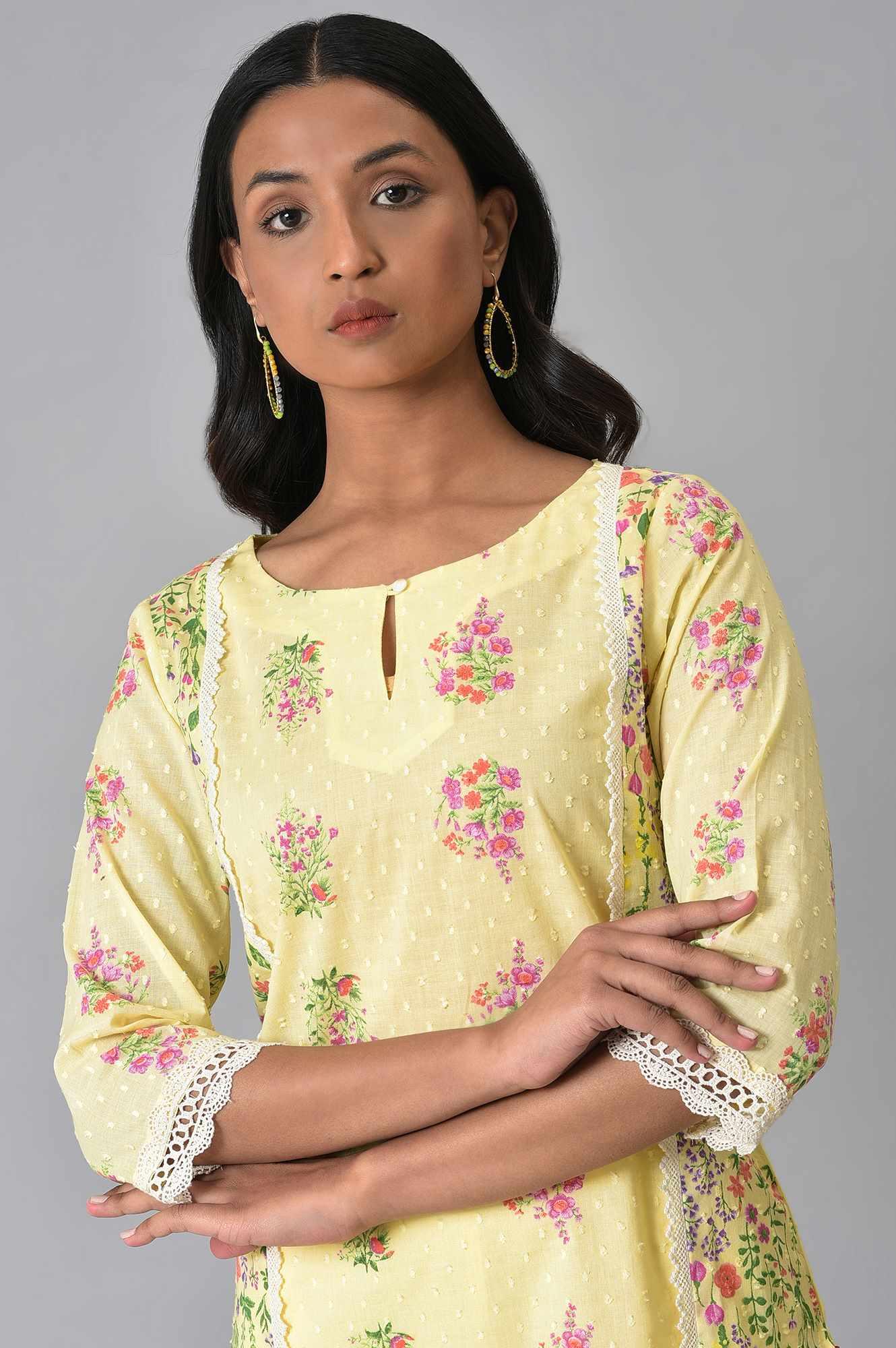 Plus Size Yellow Panelled Floral kurta With Lace Detail - wforwoman