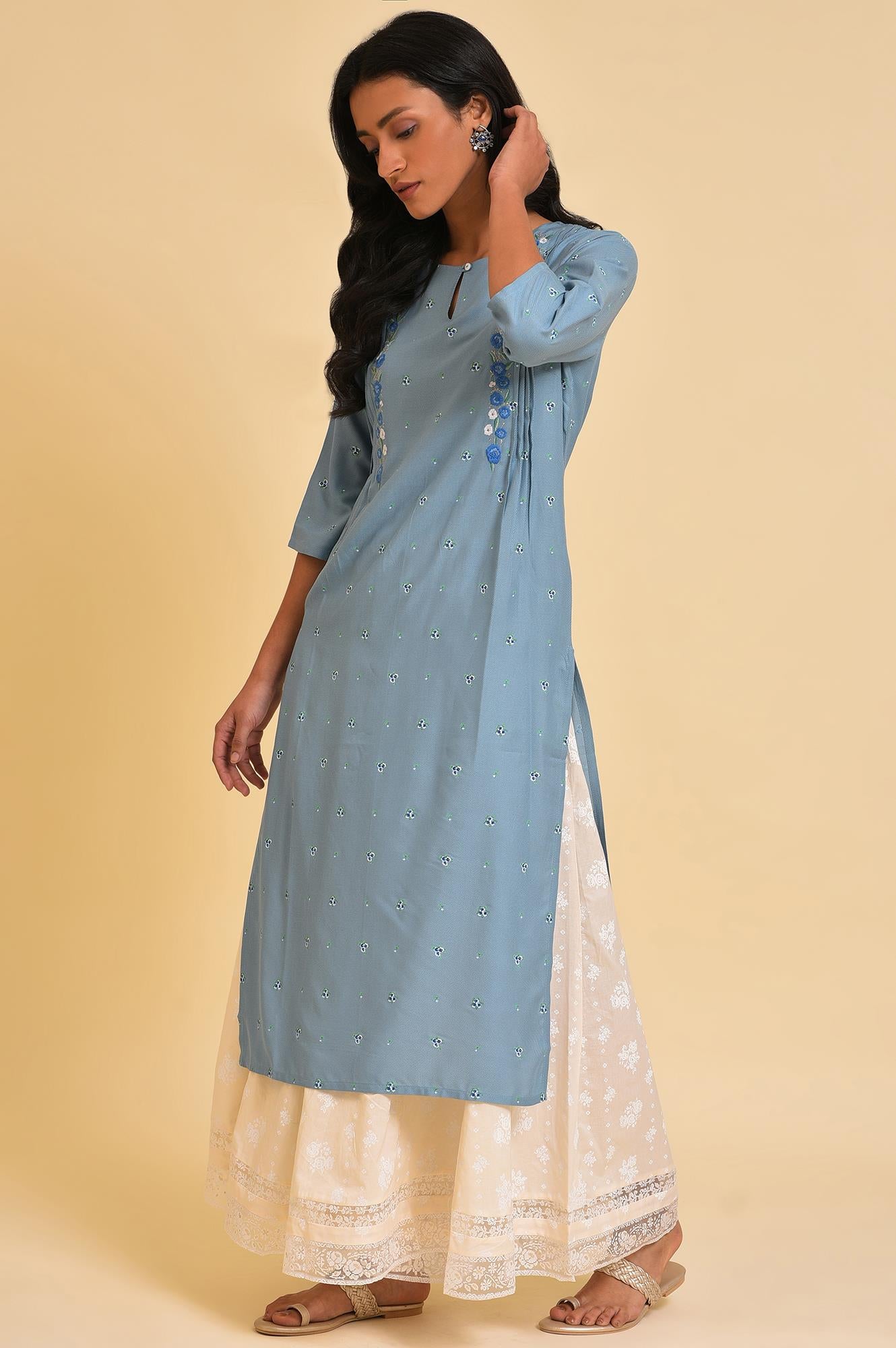 Blue Printed kurta With Embroidery