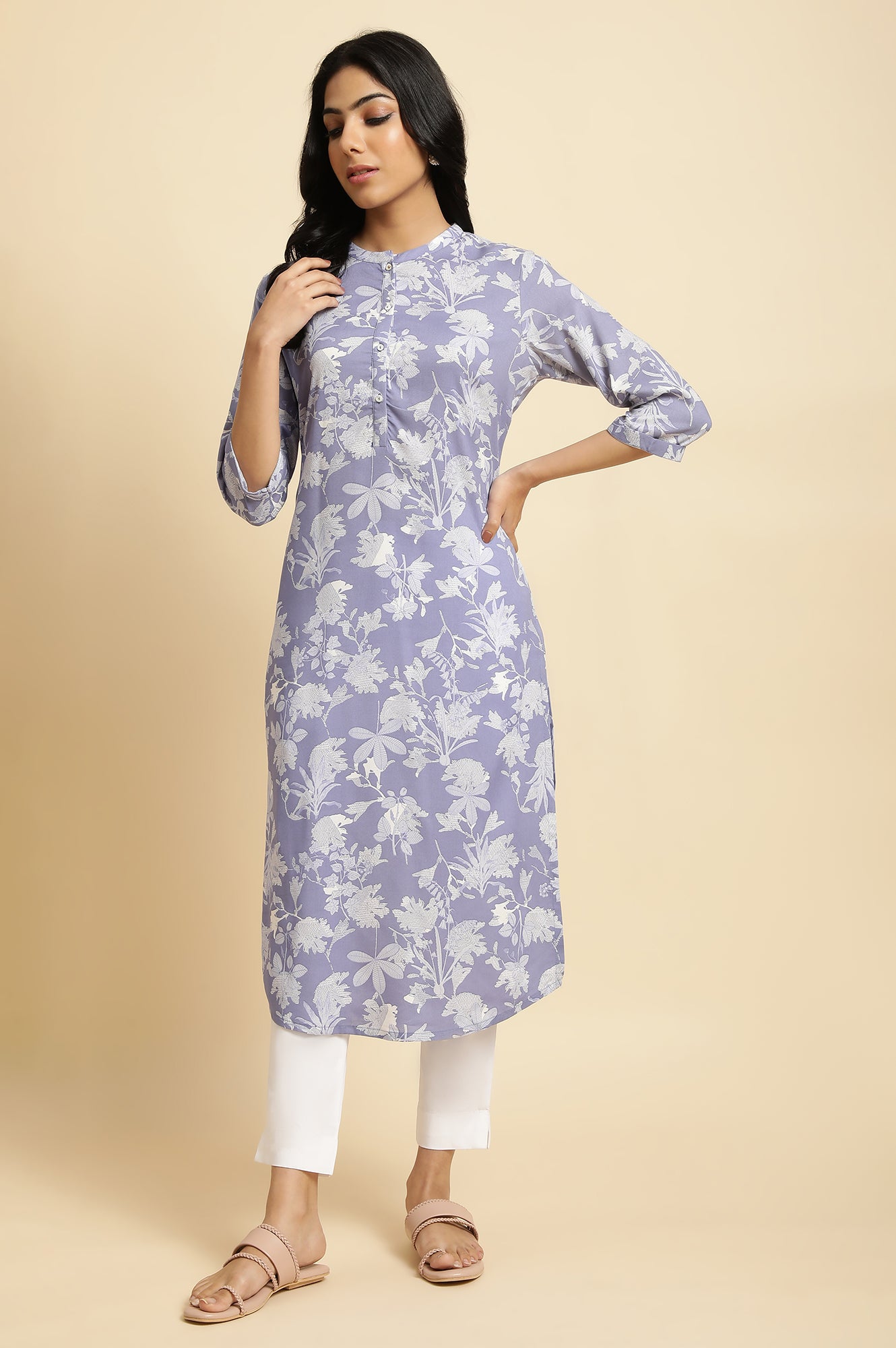 Blue Floral Printed Mandarin Collar kurta