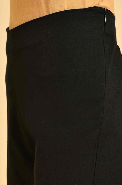 Black Solid Slim Pants