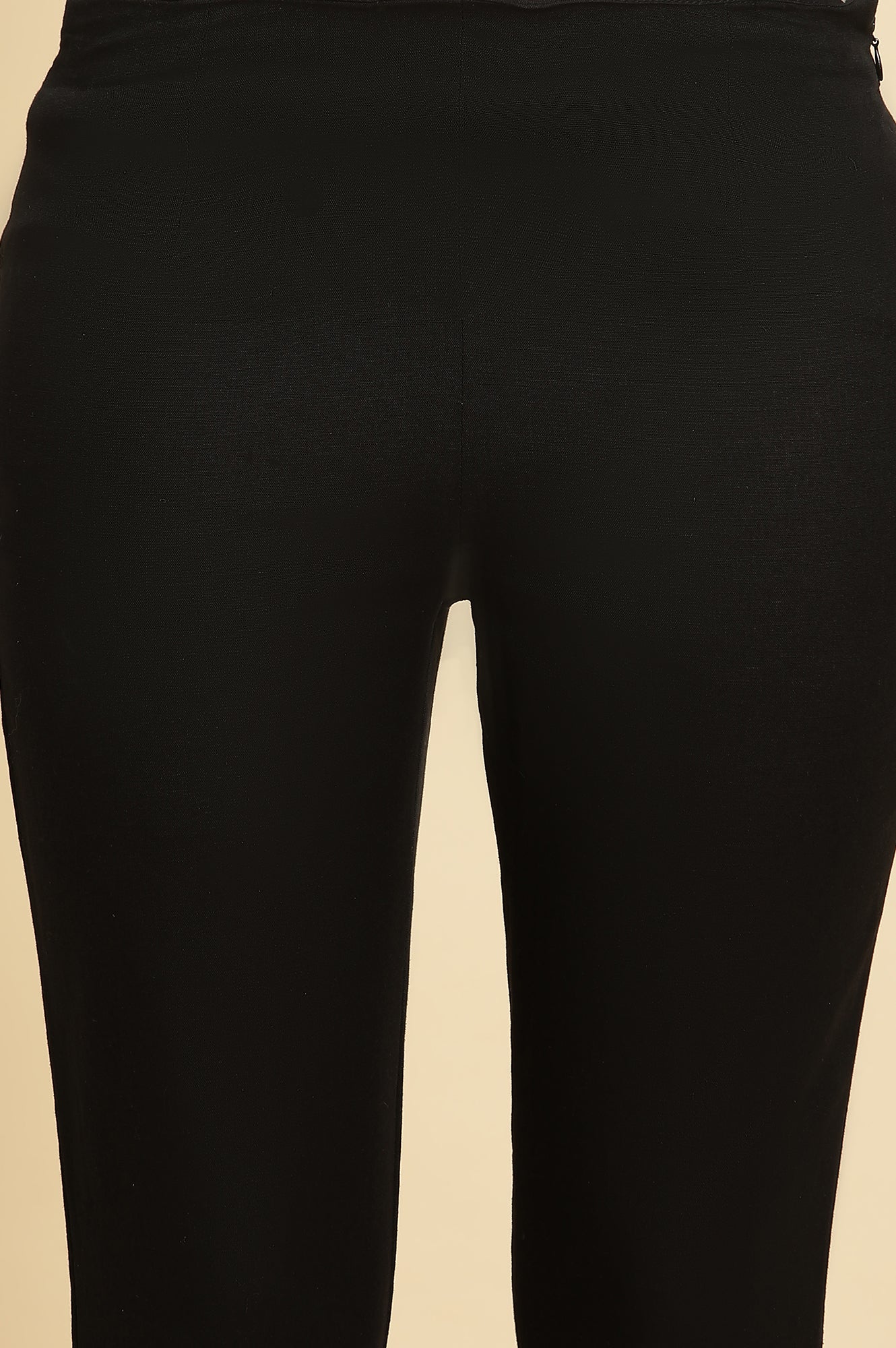 Black Solid Cotton Flax Slim Pants