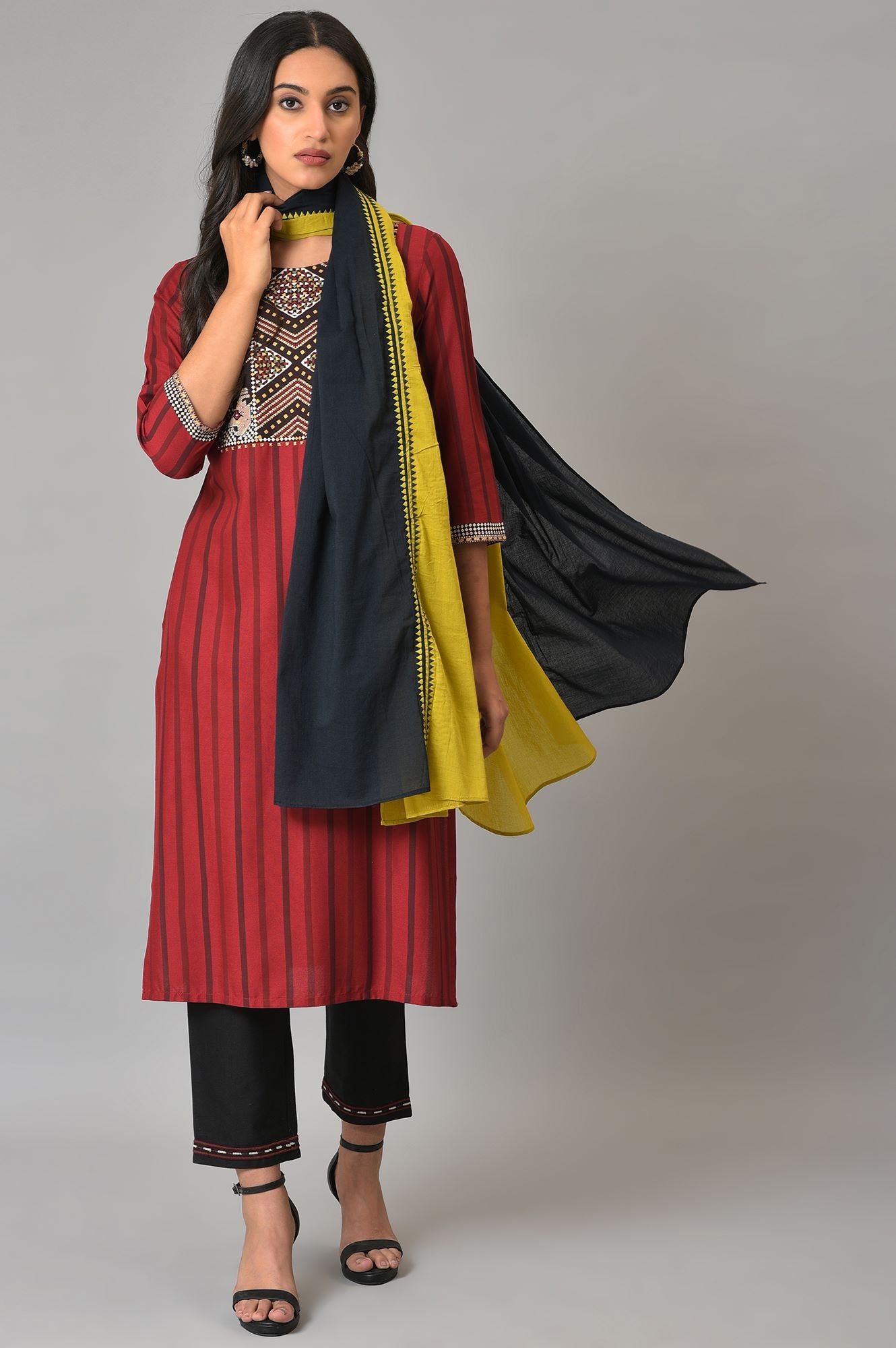 Green And Black Colour Block Dupatta