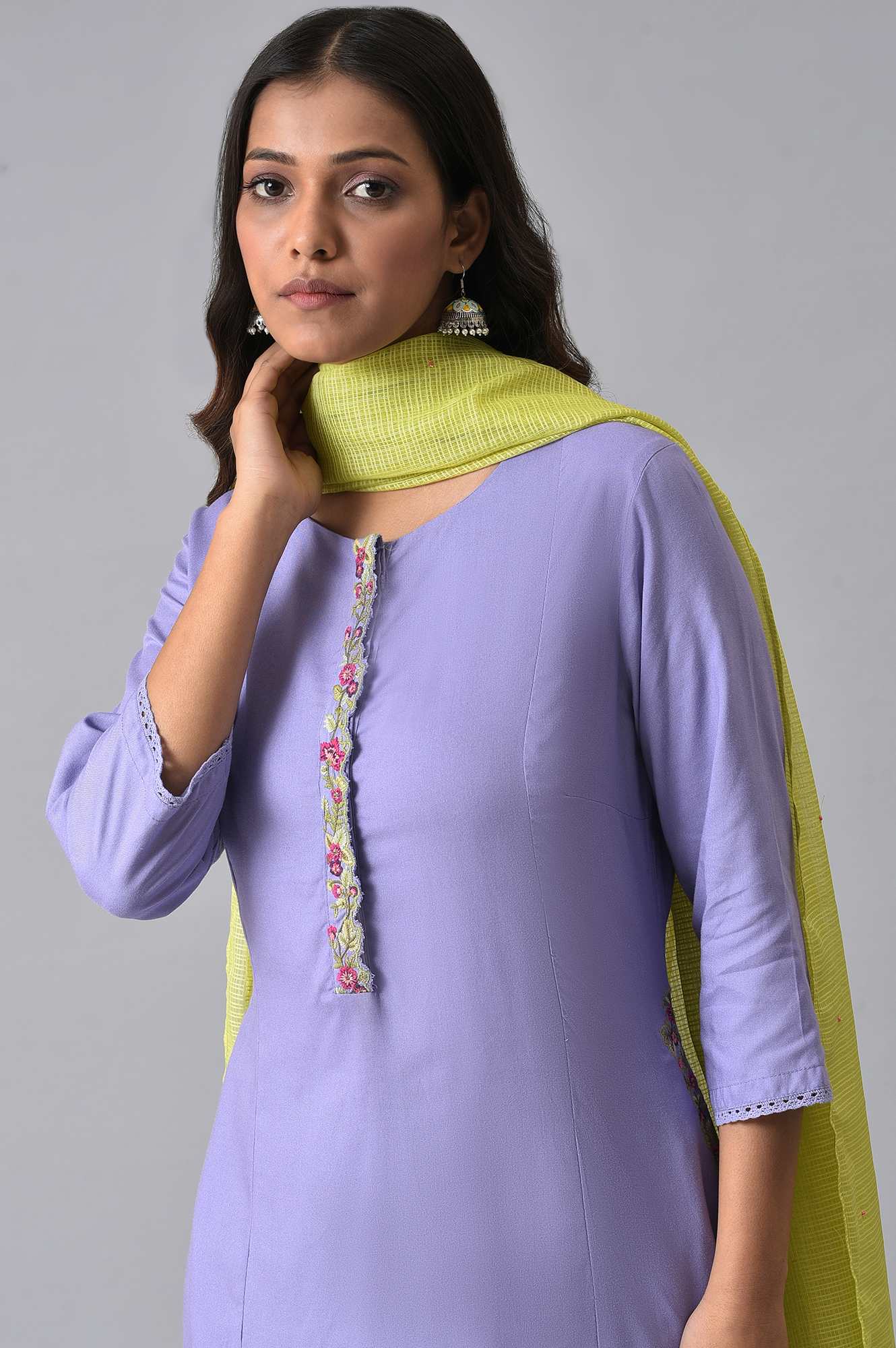 Purple Embroidered kurta Set