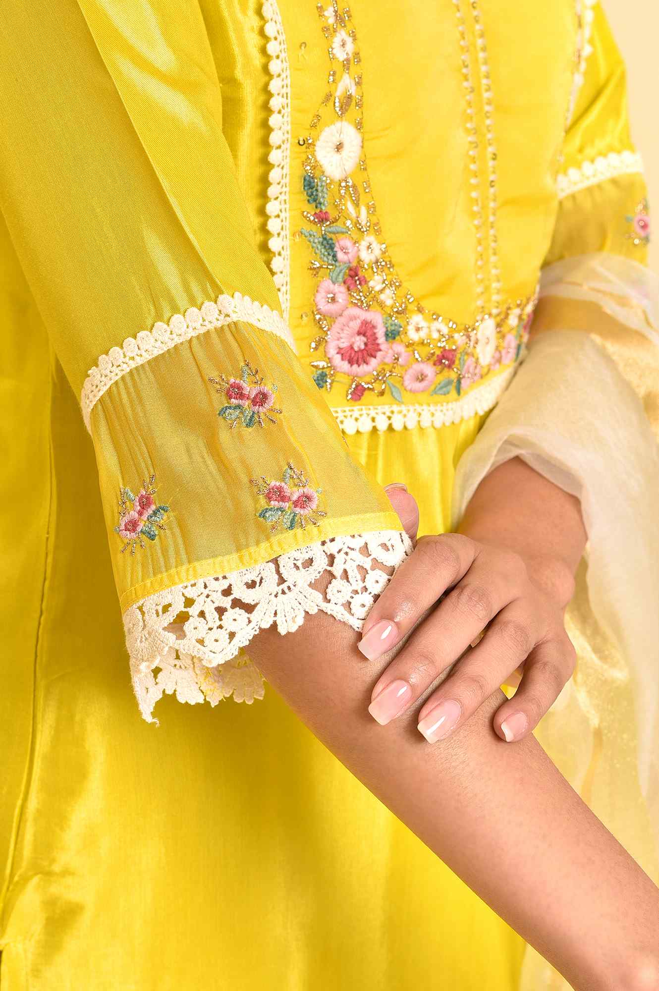 Yellow Embroidered kurta Set