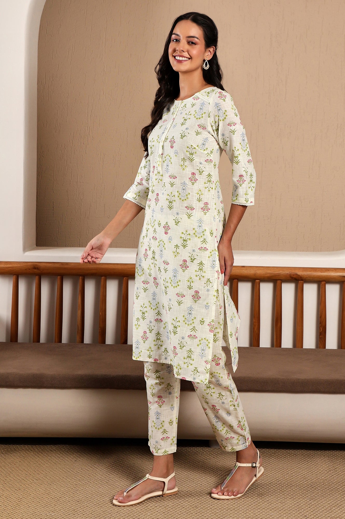 White Floral Printed Pure Cotton Straight Kurta and Pants Co-ord Set