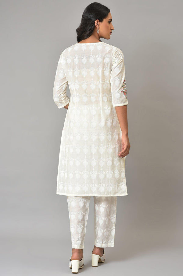 White Embroidered kurta And Pants Co-Ord Sets