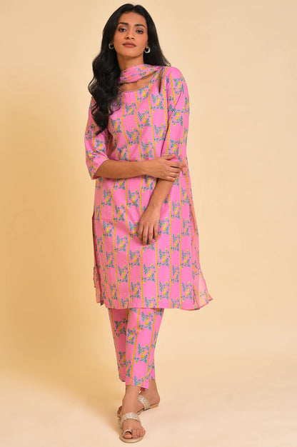 Pink Floral Printed kurta, Pants &amp; Dupatta Set