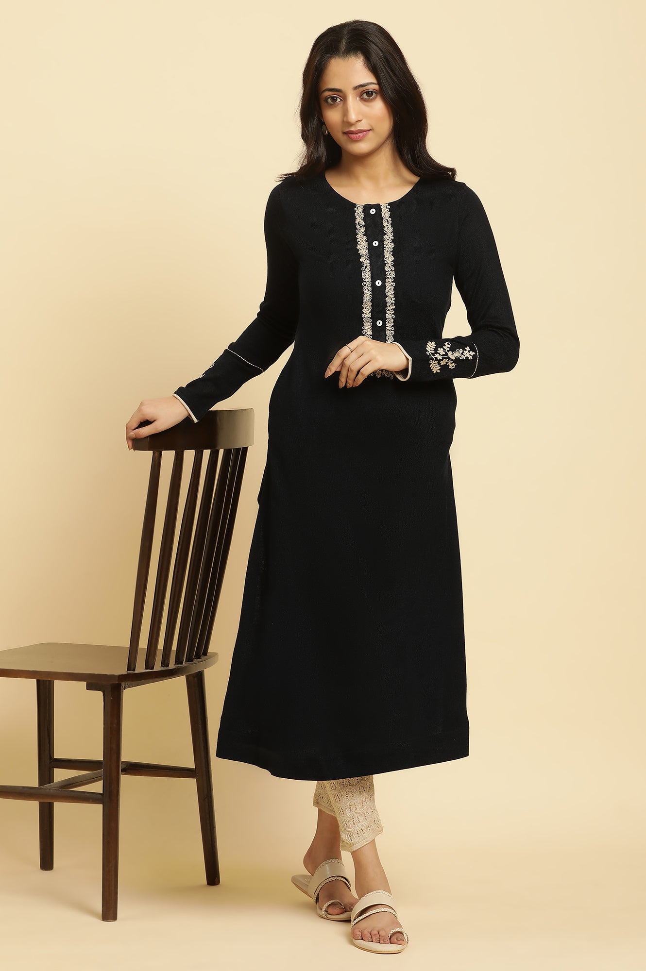 Black Embroidered Winter Kurta And Tights Set