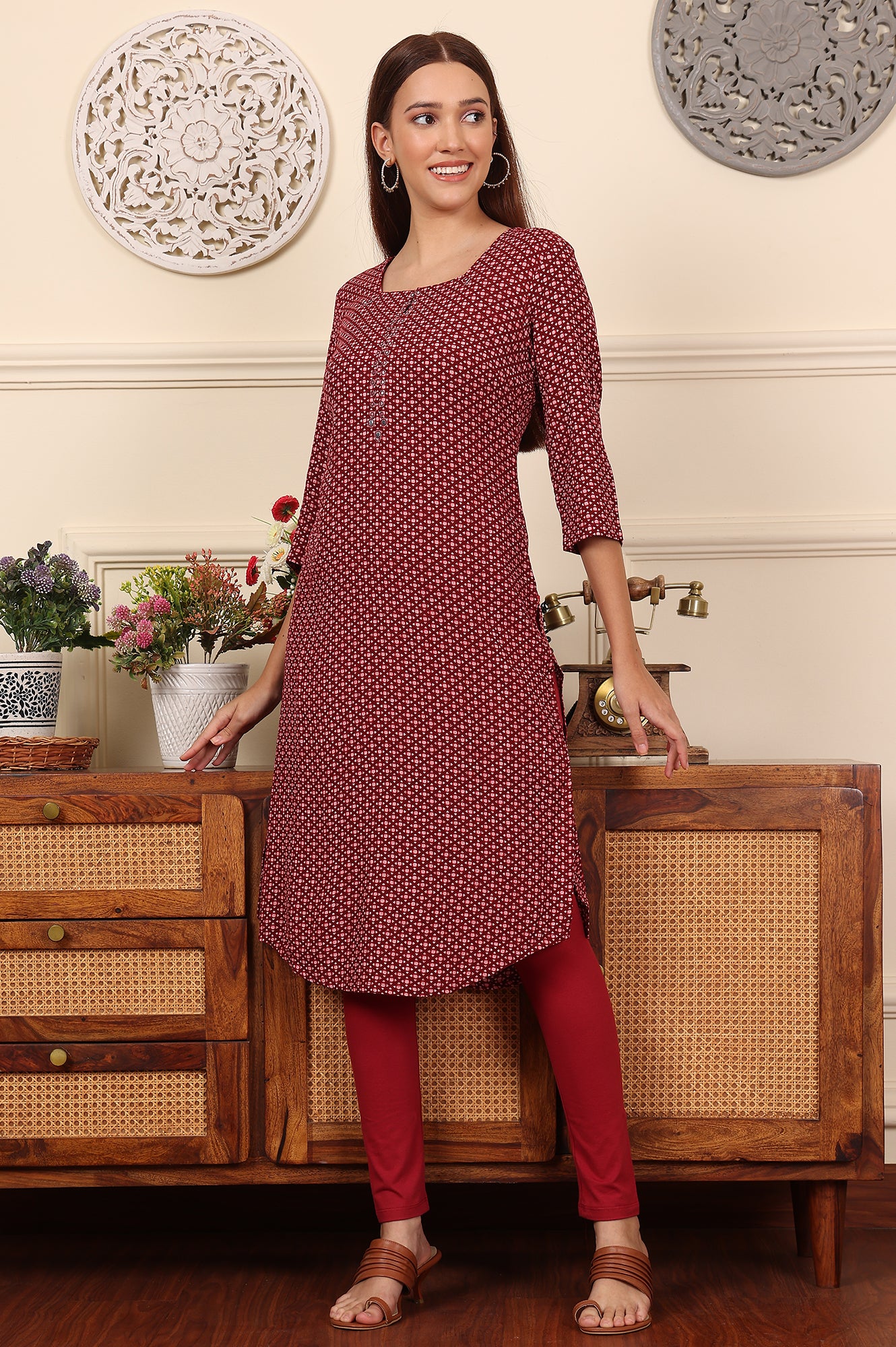 Tureodur Red Geometric Printed Rayon Crepe Kurta With Mirror Work - wforwoman