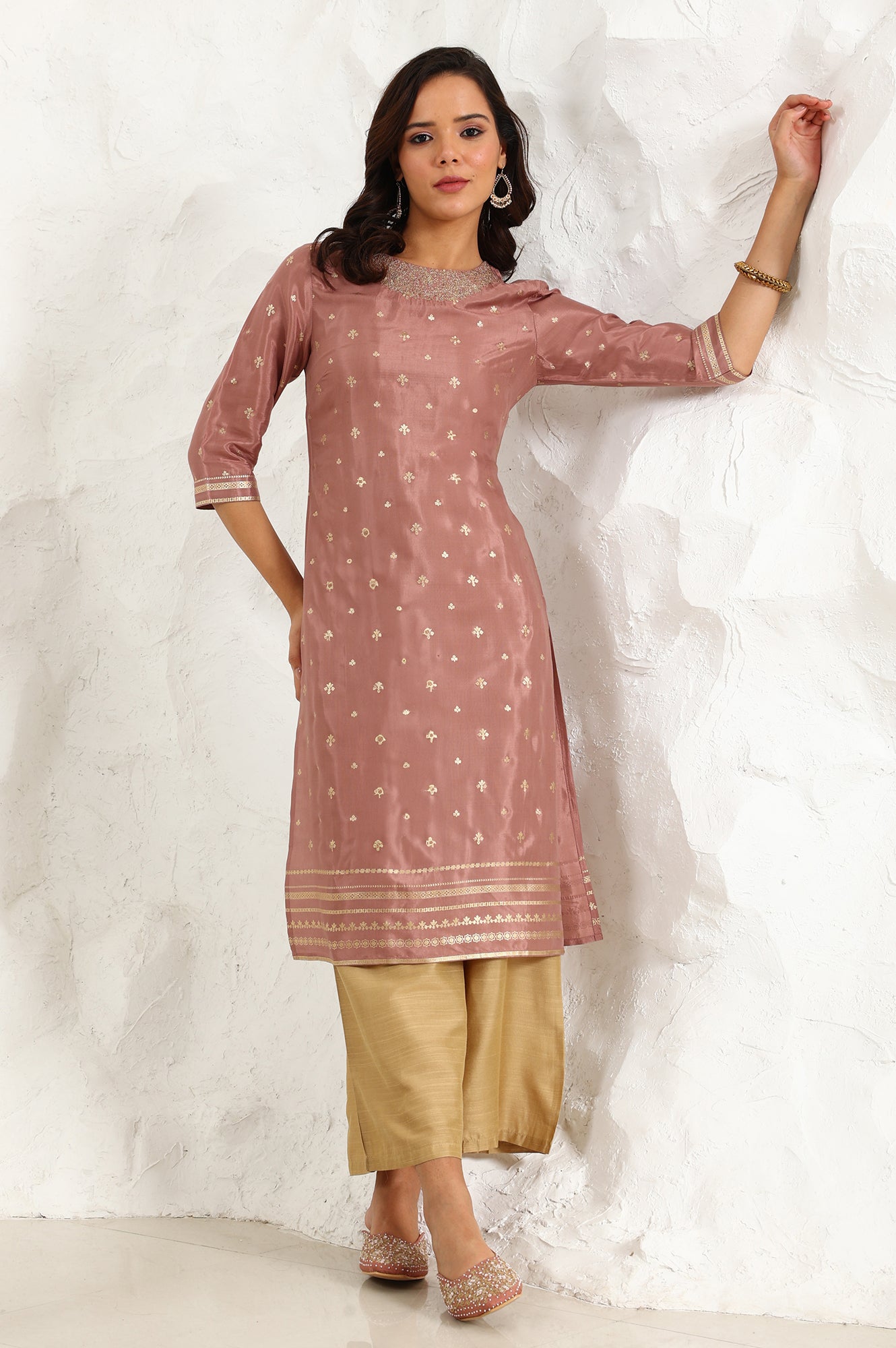 Pink Glitter Printed Shantung Straight Kurta With Embroidered Neck