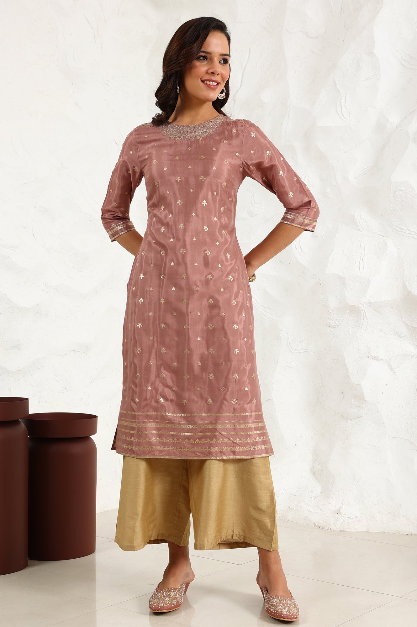 Pink Glitter Printed Shantung Straight Kurta With Embroidered Neck