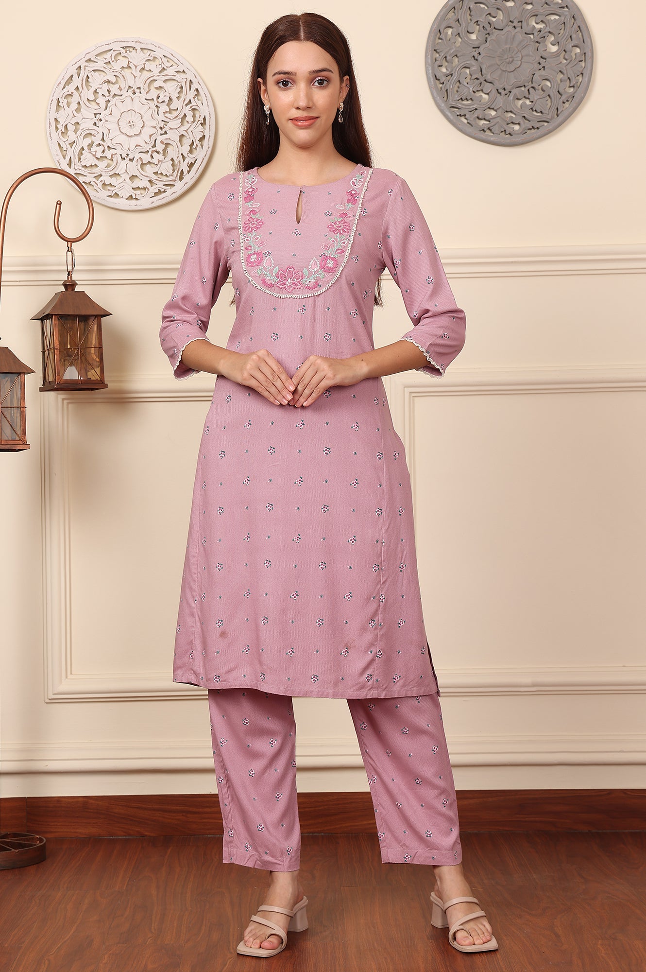 Pink Floral Printed Thread Embroidered Rayon Kurta And Pants Co-Ord Set - wforwoman