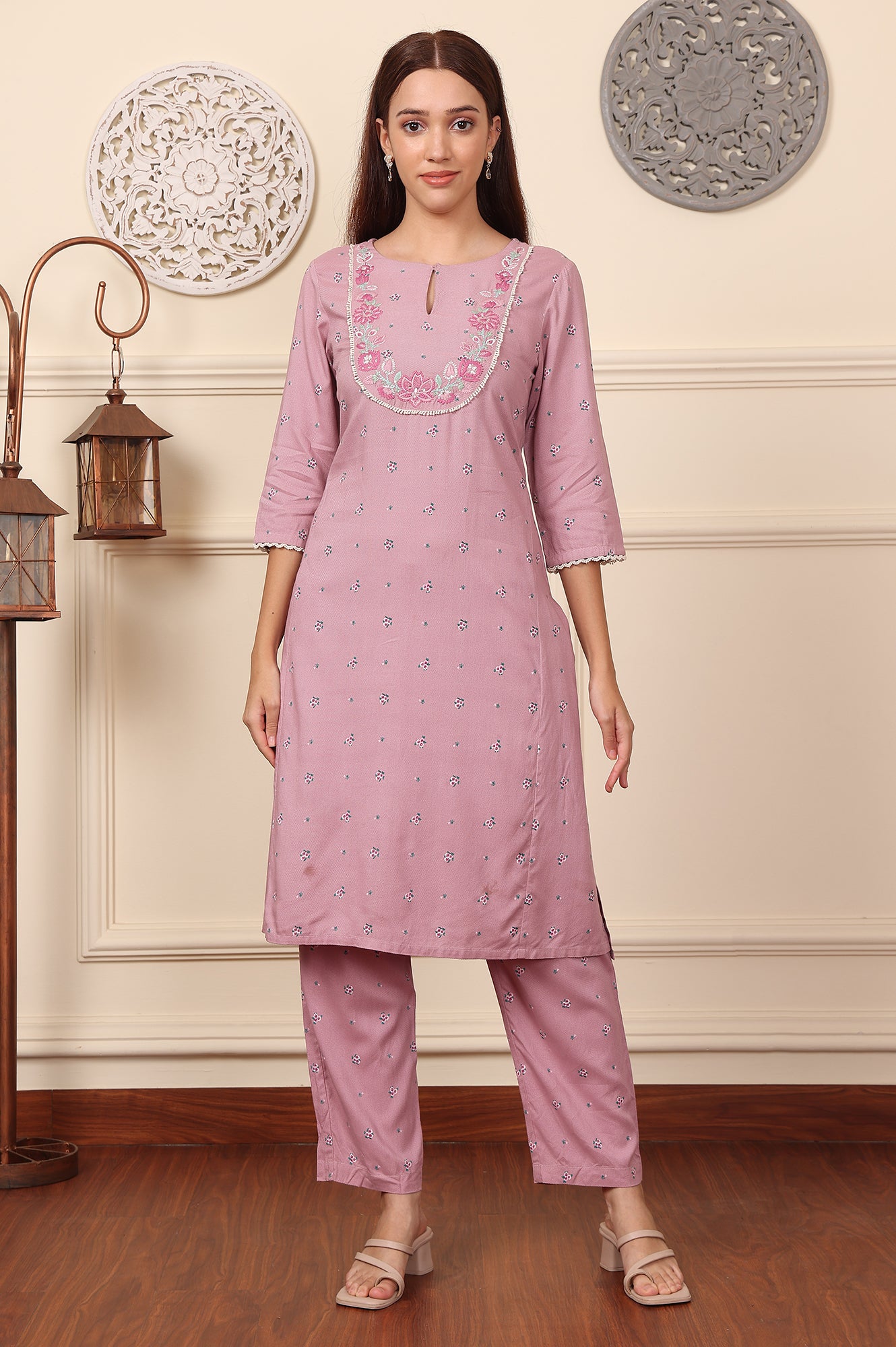 Pink Floral Printed Thread Embroidered Rayon Kurta And Pants Co-Ord Set - wforwoman