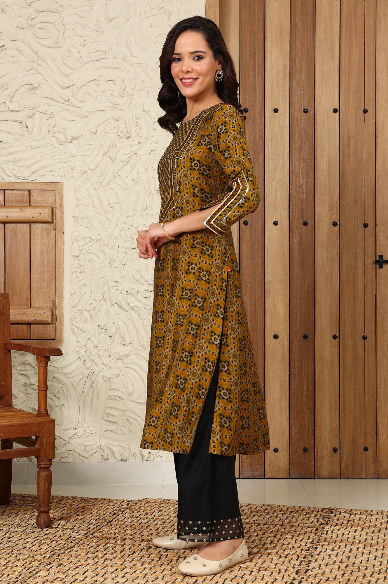 Mustard Yellow Geometric Printed Sequined Straight Kurta - wforwoman