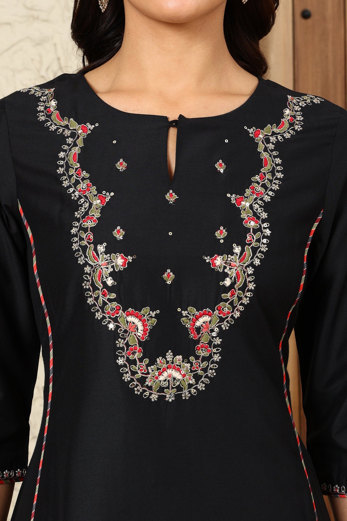 Black Solid Dori Embroidered Festive Straight Kurta