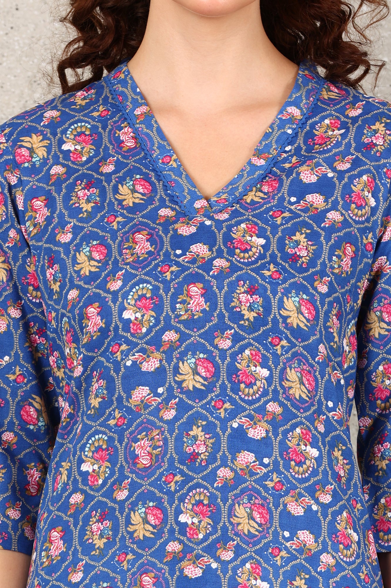 Blue Small Buti Floral Printed Straight Kurta With Lace V-Neck