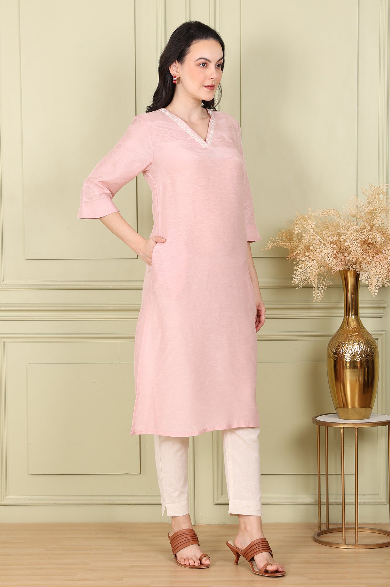 Pink Solid Snow Linen Straight Kurta With Thread Work On Neck