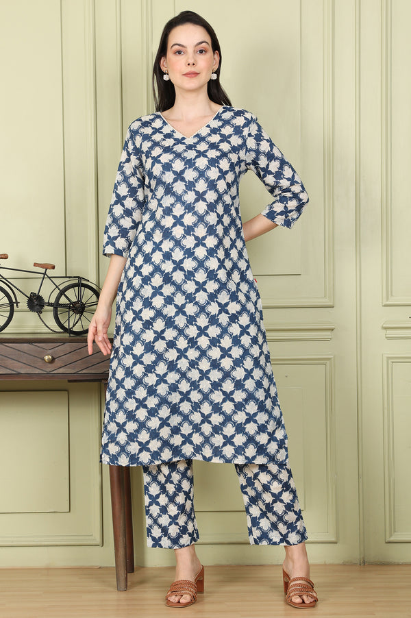 Blue Floral Printed Cotton Blend Straight Kurta And Pants Co-Ord Set
