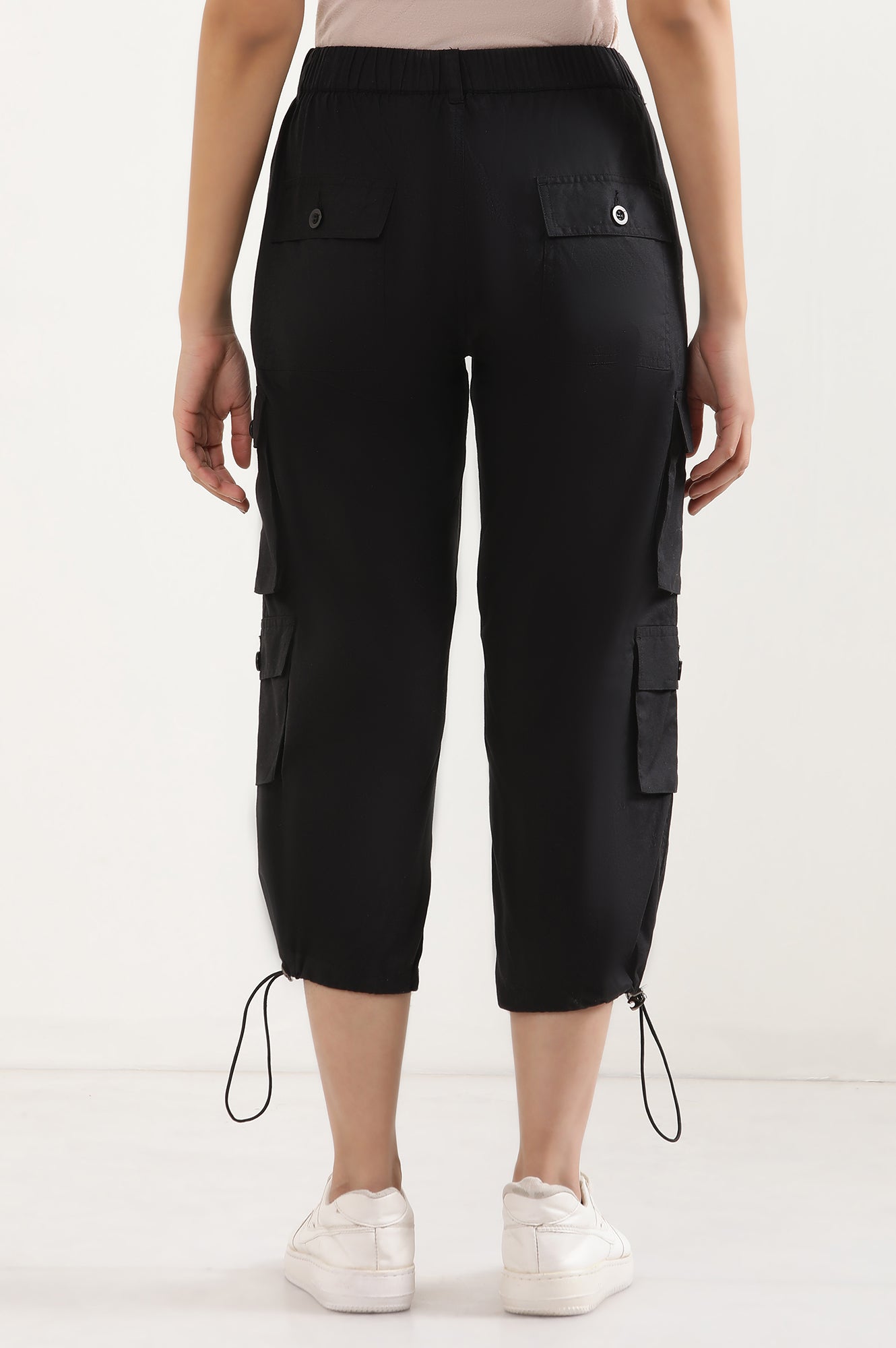 Black Eight Pockets Cropped Cargo