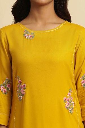 Yellow Floral Embroidered Straight Kurta - wforwoman