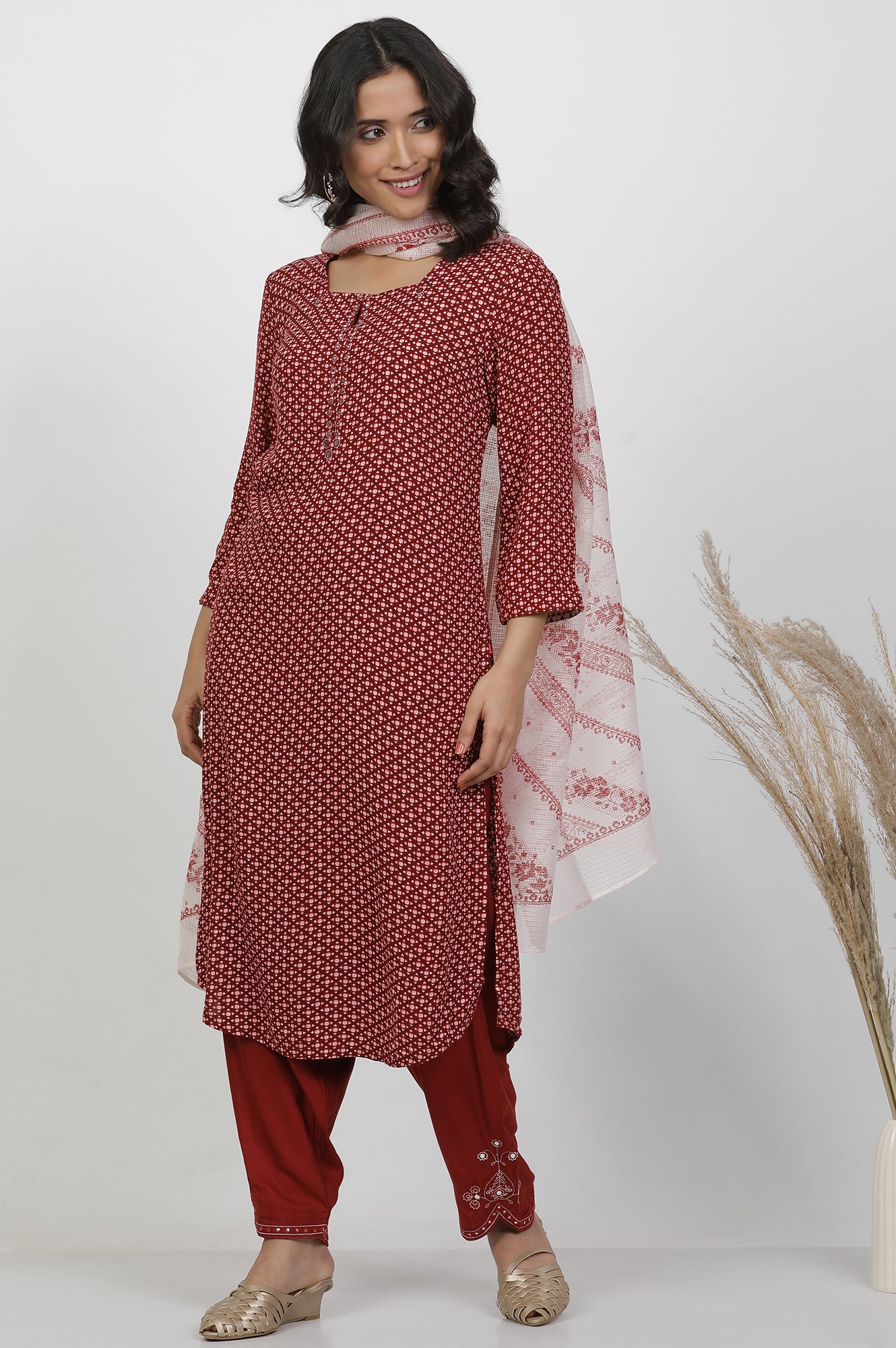 Red Printed Straight Kurta With Mirror Work