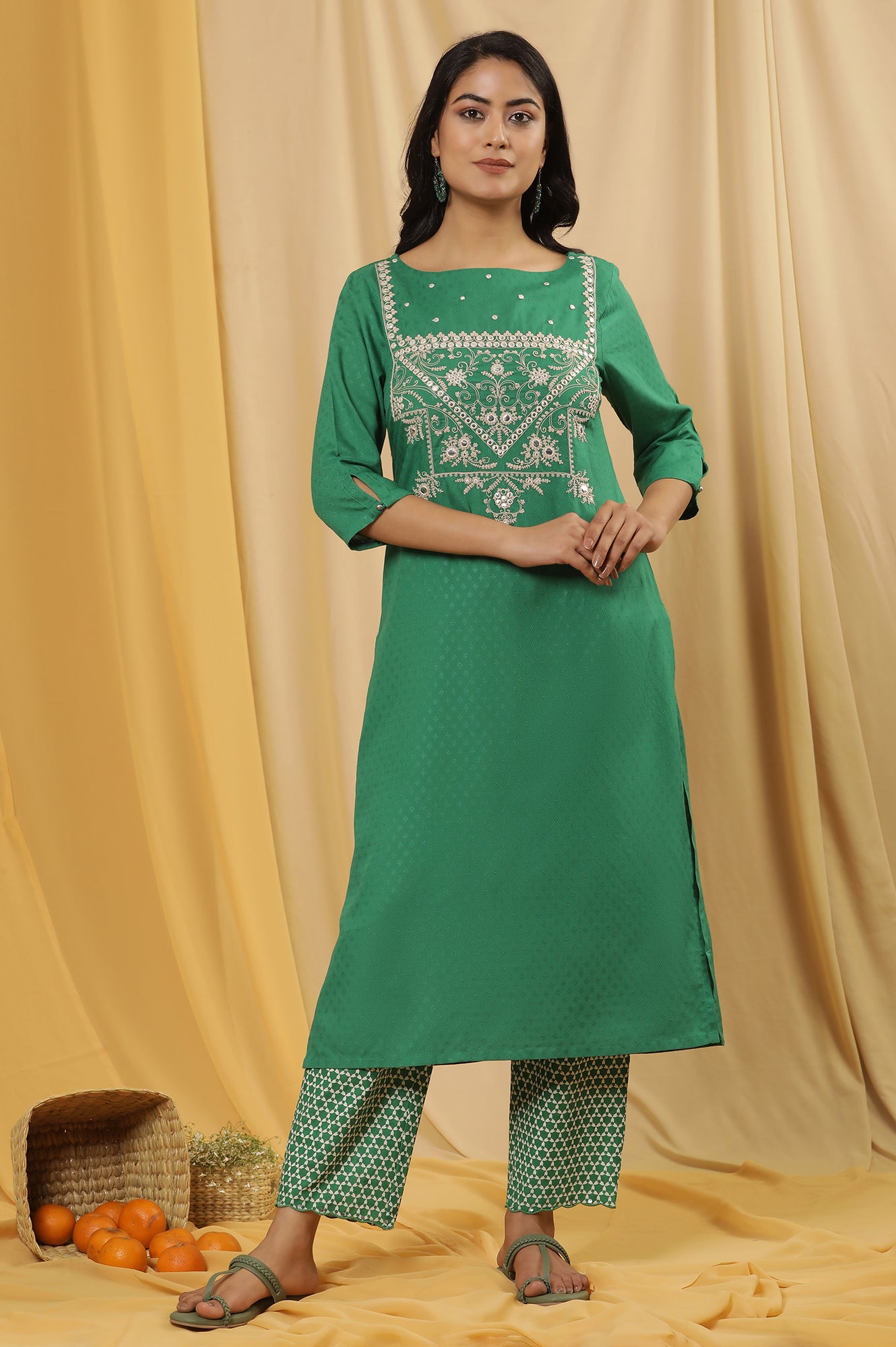 Green Dori Embroidered Straight Kurta