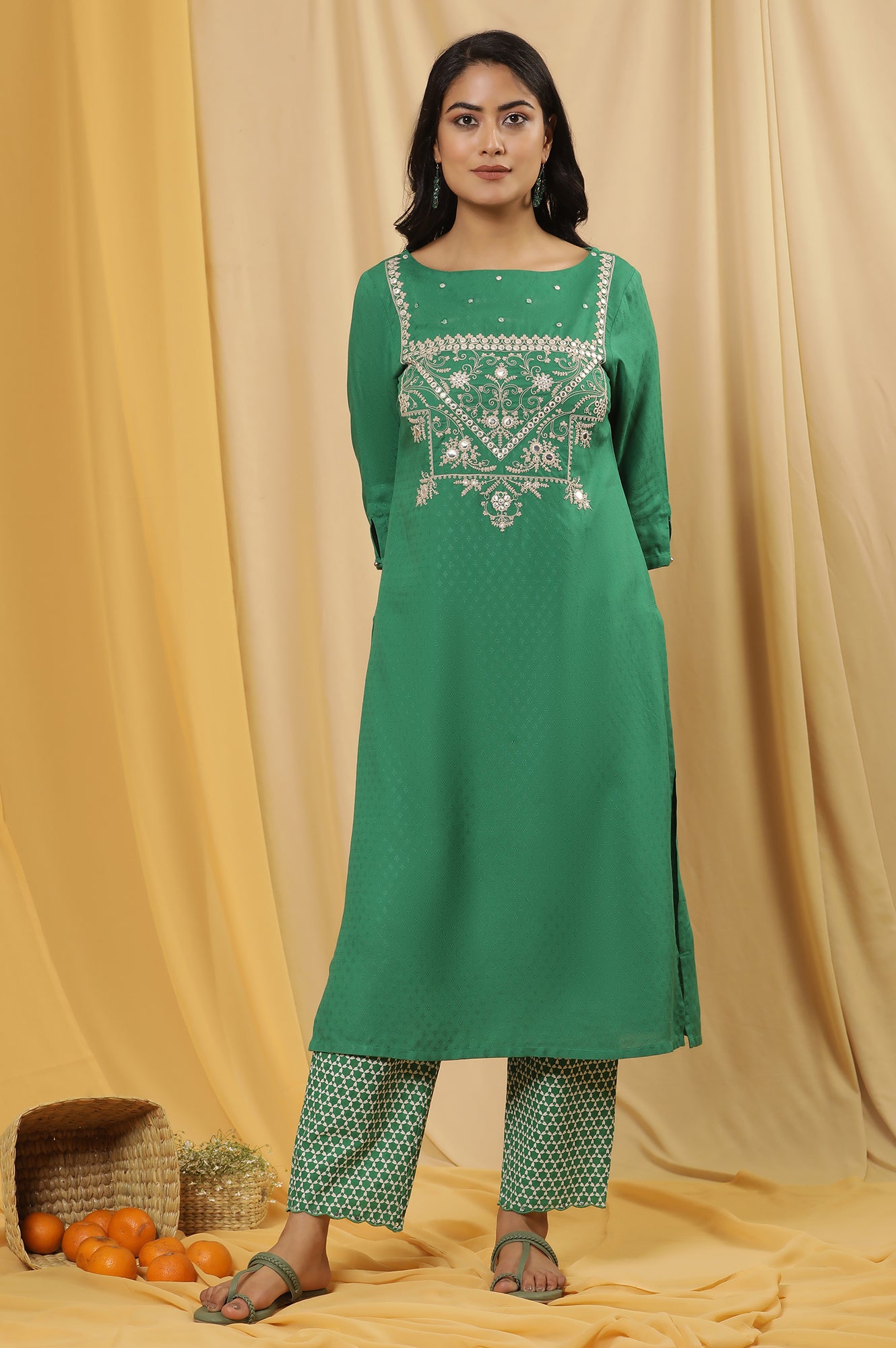 Green Dori Embroidered Straight Kurta