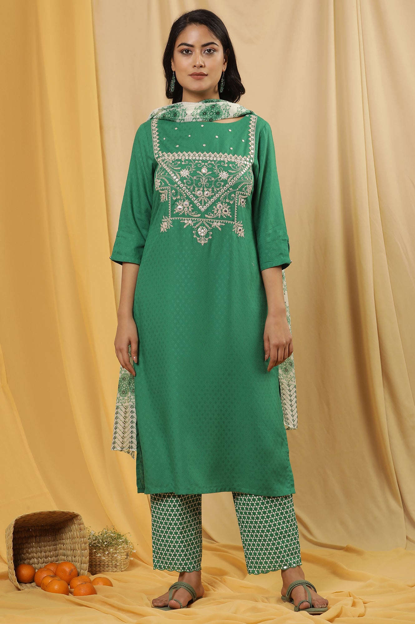 Green Dori Embroidered Straight Kurta