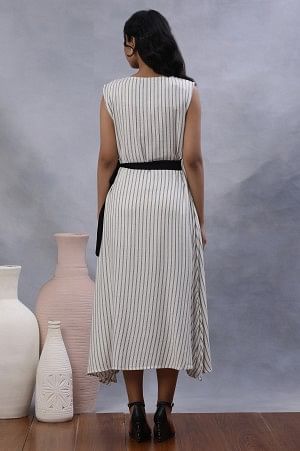 White Sleeveless Long Stripe Printed Dress