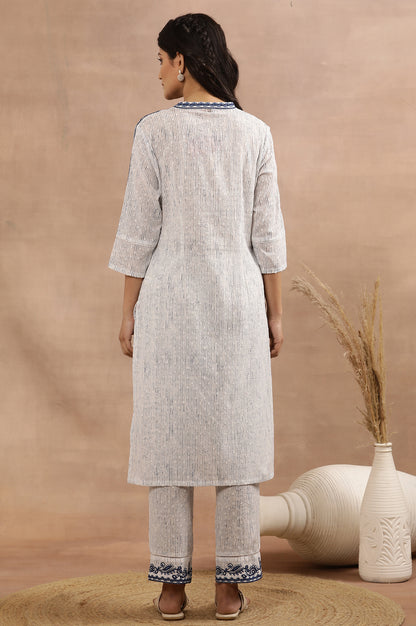 White Cotton Stripe Printed Kurta With Thread Embroidery