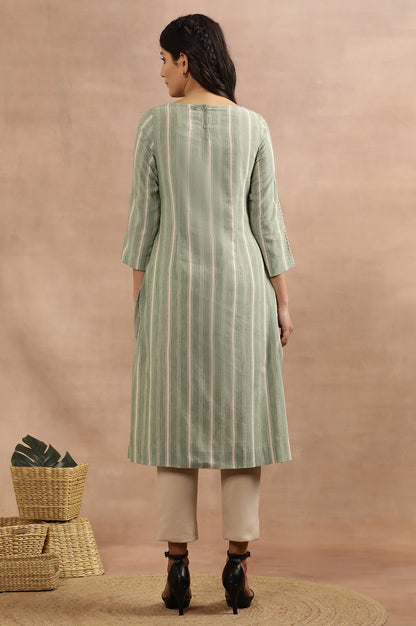 Green Yarn Dyed Kurta With Stitch Embroidery