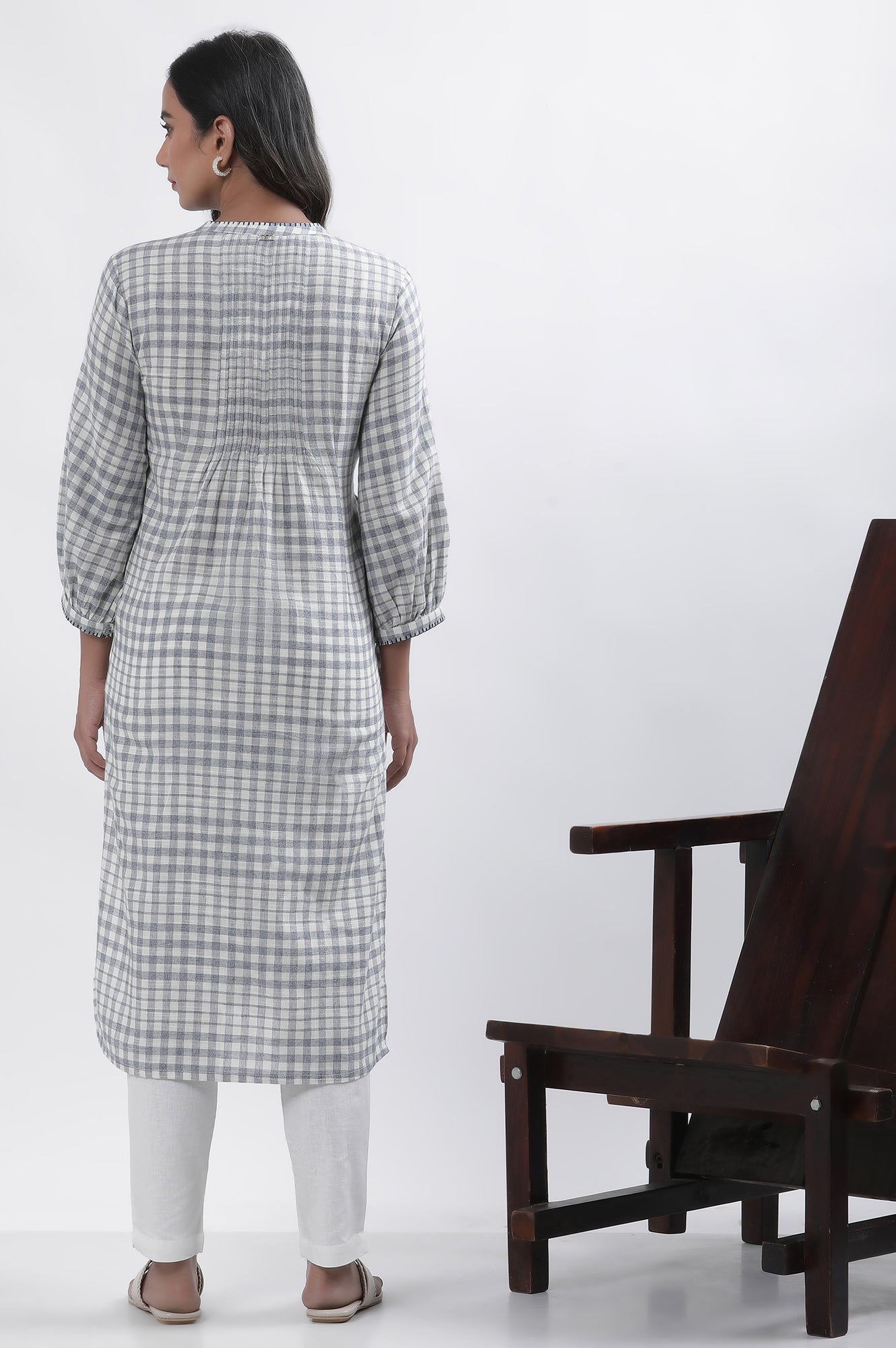 White And Blue Checker Cotton Blend Kurta