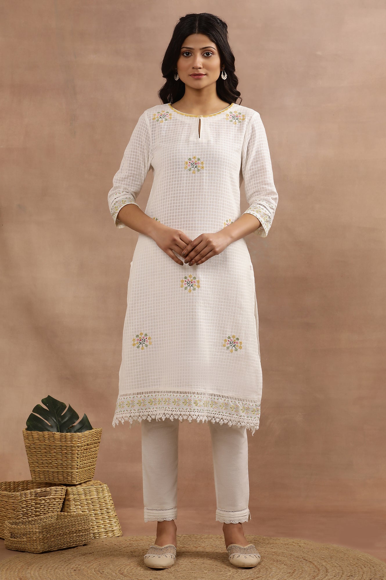 White Cotton Checker Kurta With Floral Embroidery
