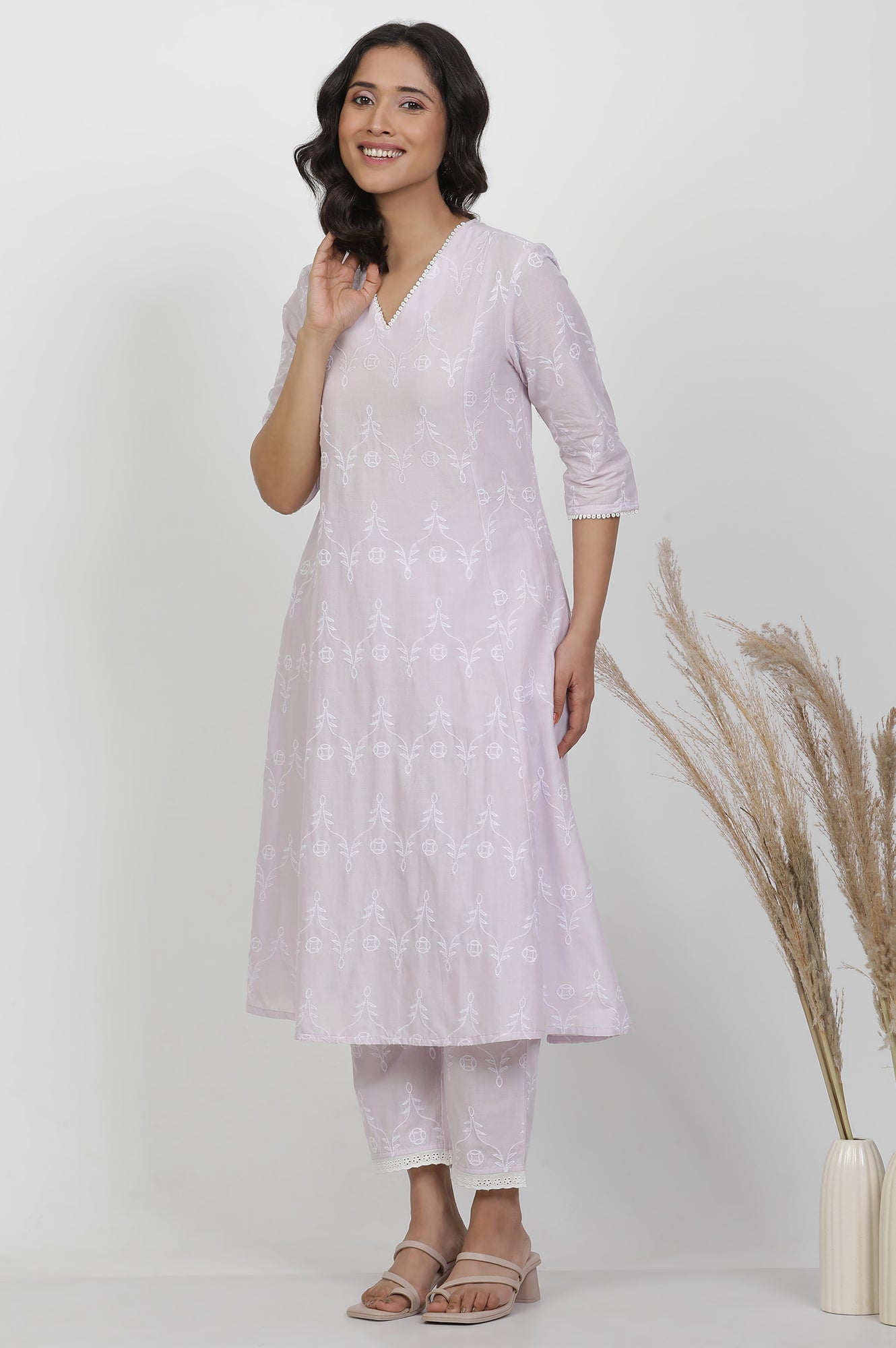 Lilac Schiffli Flared Kurta