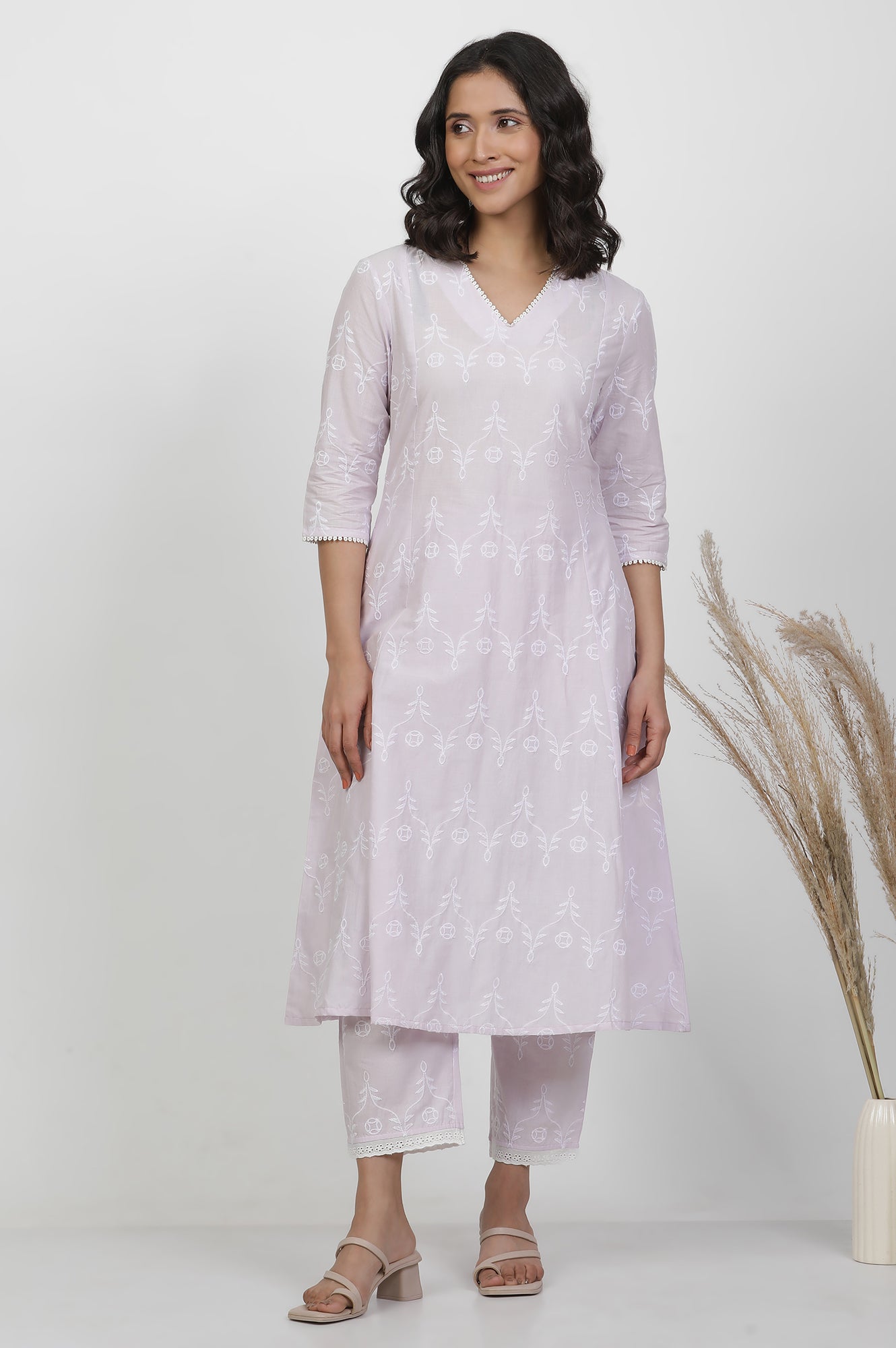 Lilac Schiffli Flared Kurta