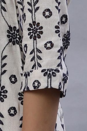 Off-White Thread Embroidered Straight Kurta