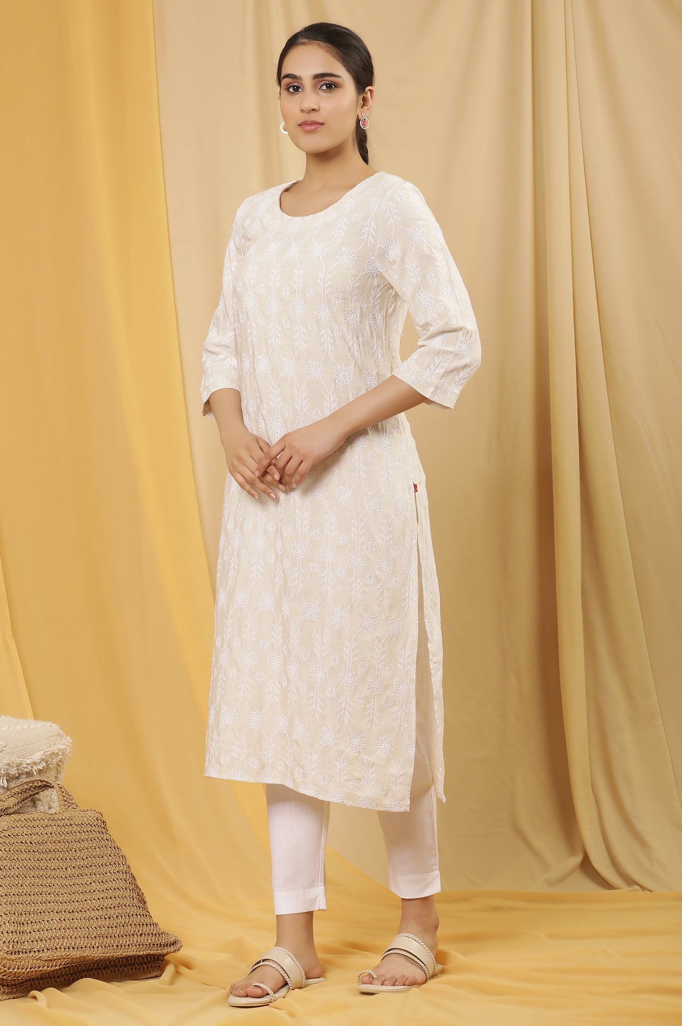 Off-White Kurta In Schiffli Embroidery