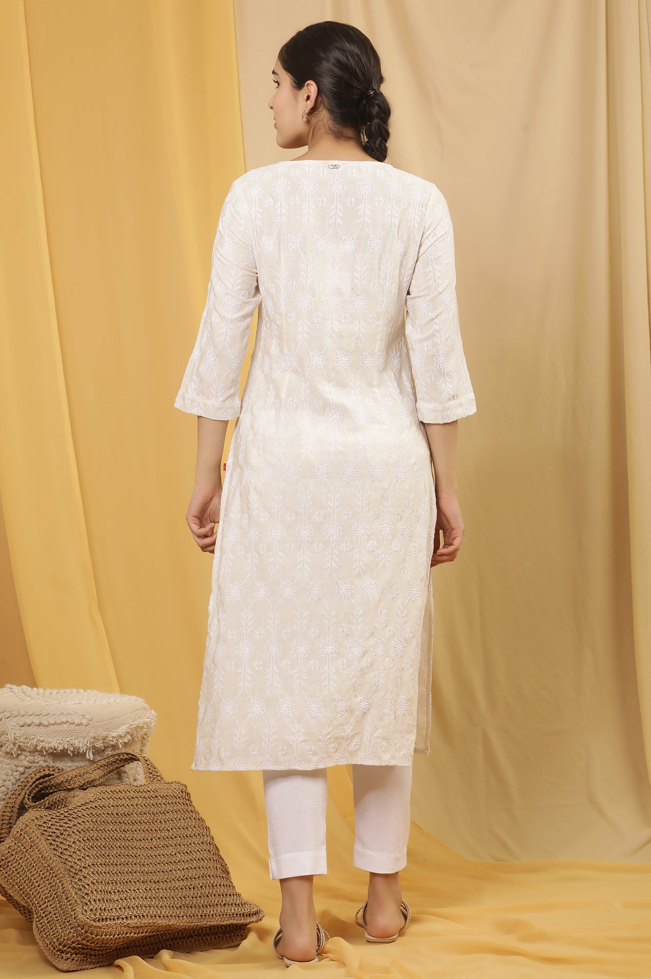 Off-White Kurta In Schiffli Embroidery