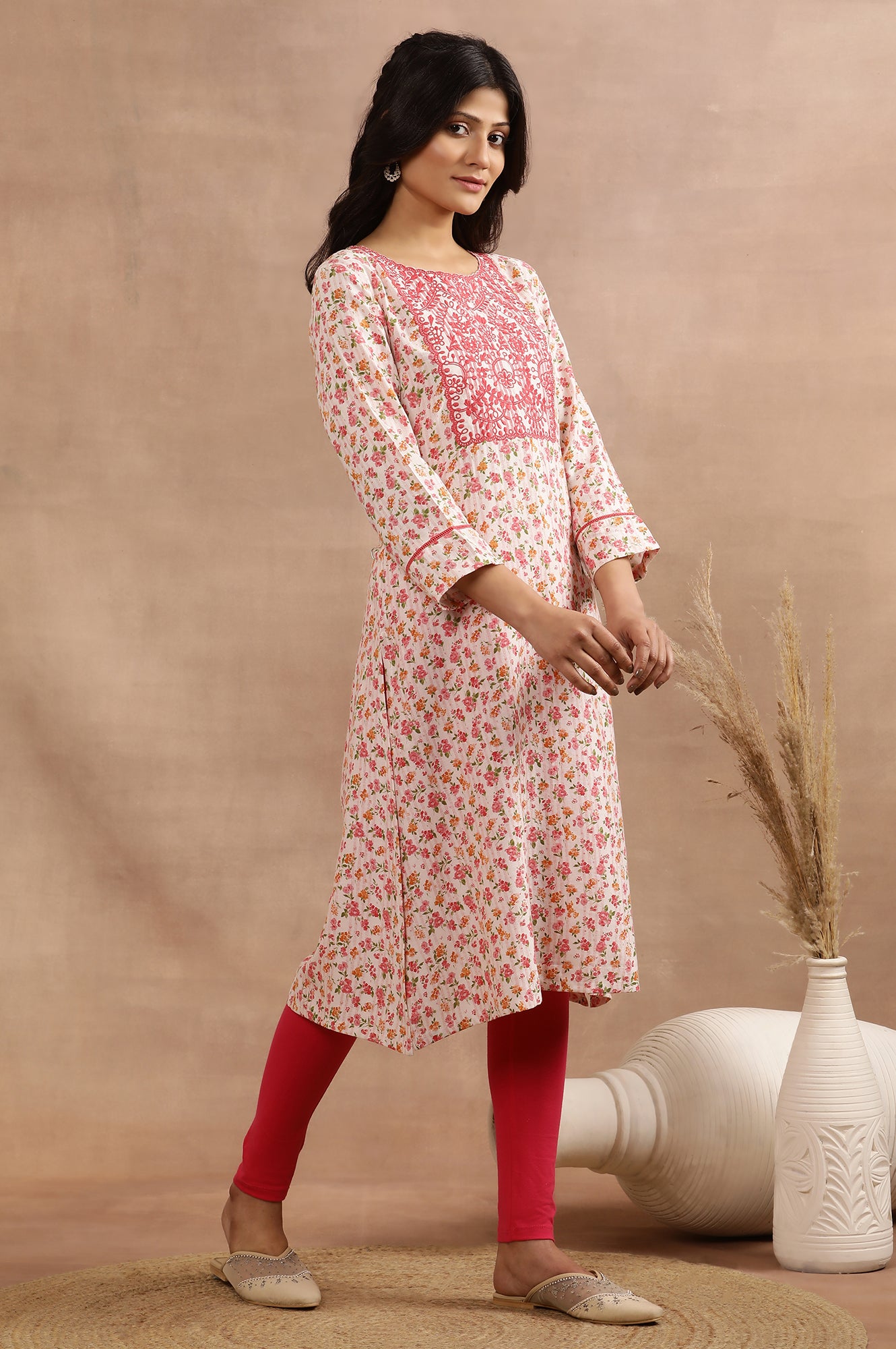 White And Pink Floral Printed Kurta With Thread Embroidery