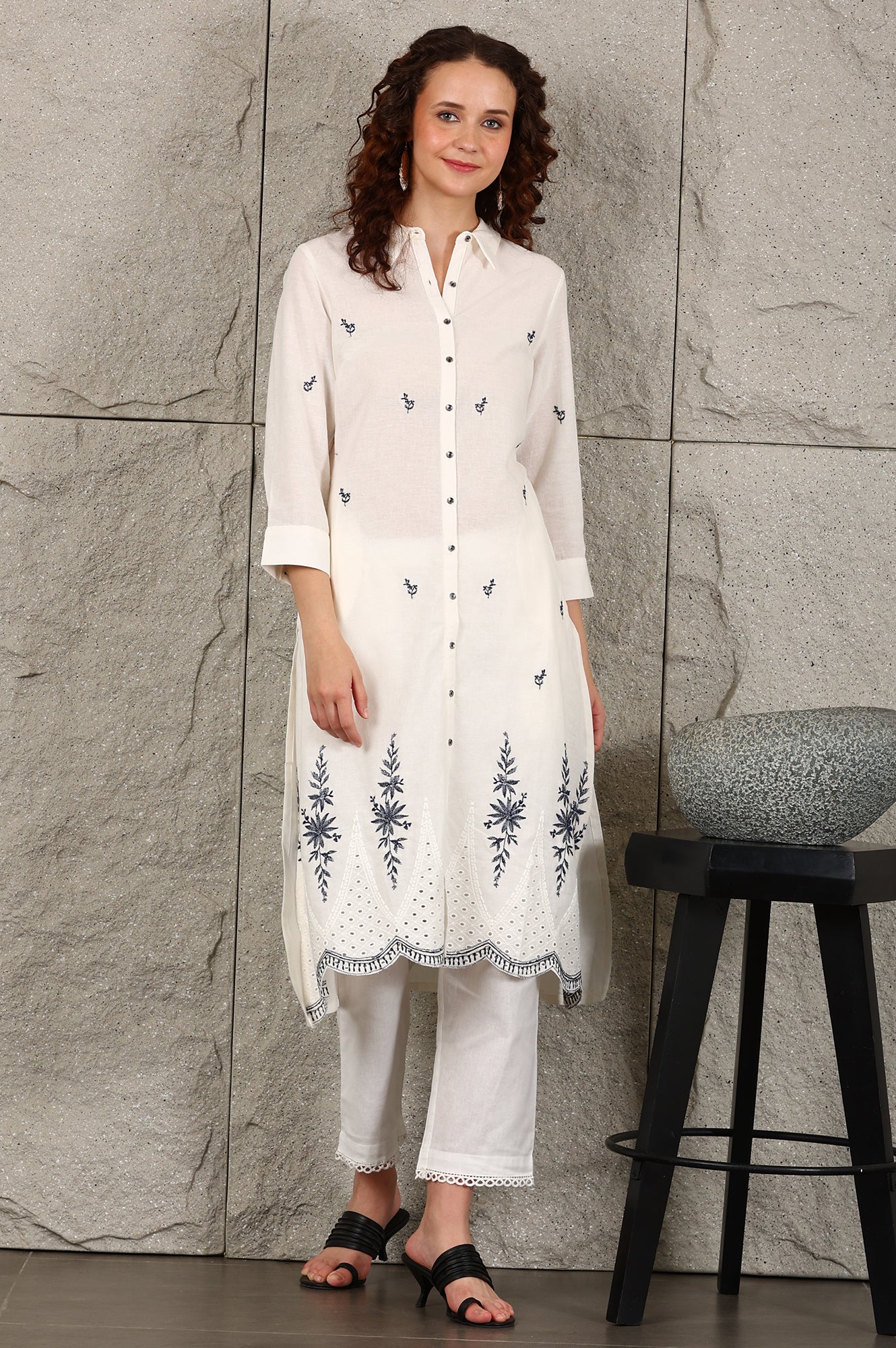 White Thread Embroidered Shirt Collar Cotton Blend Kurta