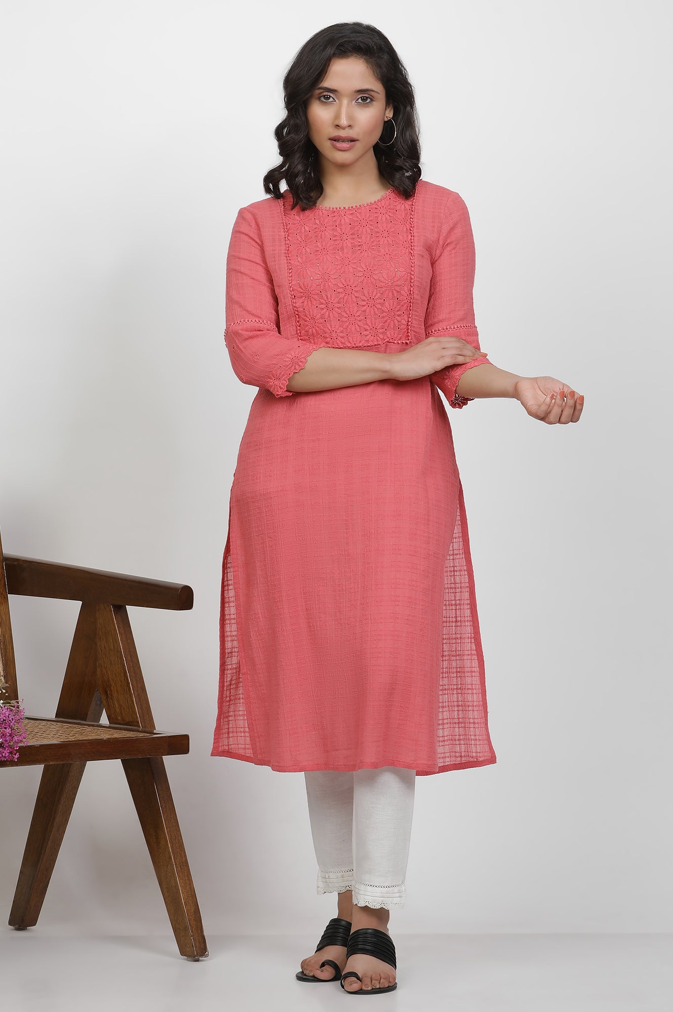 Pink Cotton Kurta With Schiffli Yoke