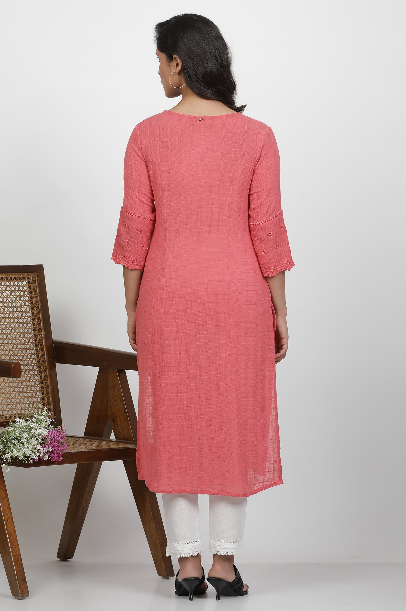 Pink Cotton Kurta With Schiffli Yoke