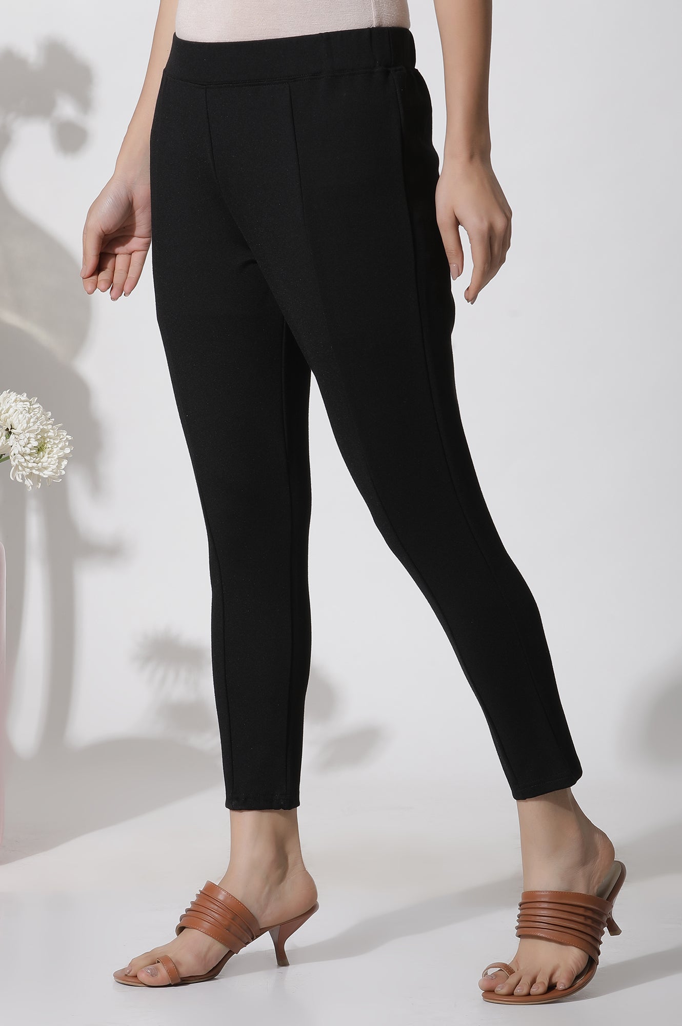 Black Solid Casual Leggings